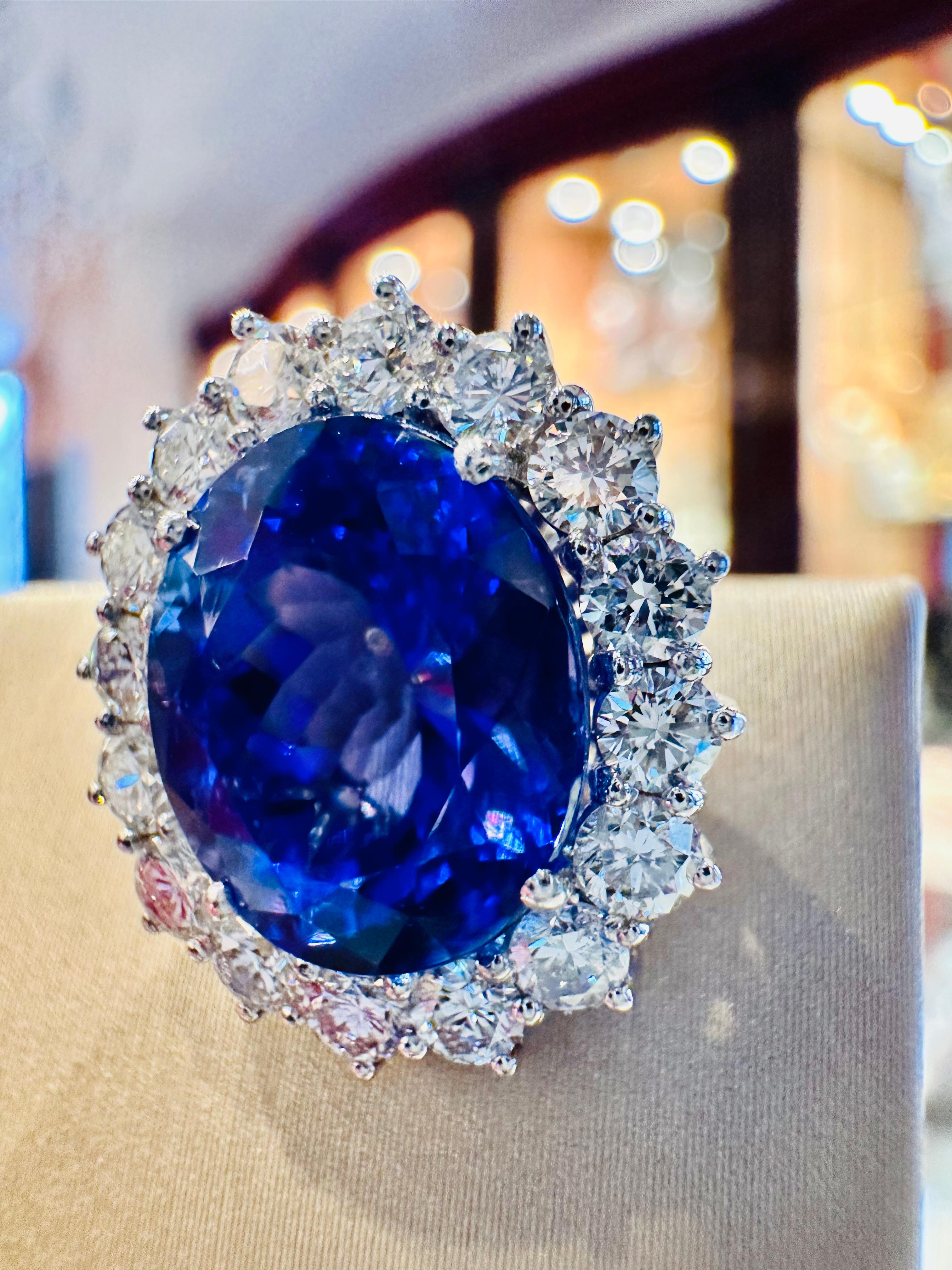 Luce d’Eternità: Orecchini Oro 18kt/750 con Diamanti ct 1.78 e Tanzaniti 11.54ct For Sale 5