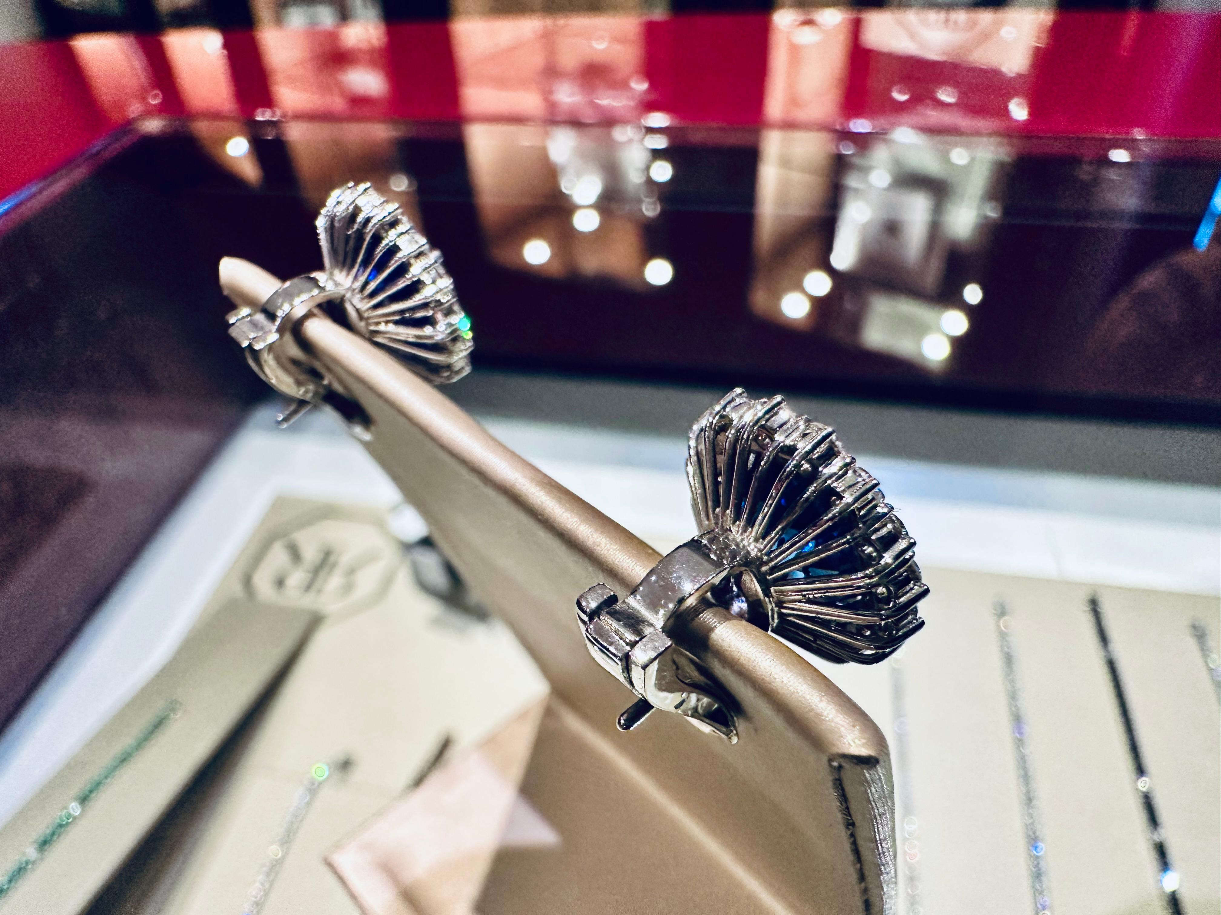 Luce d’Eternità: Orecchini Oro 18kt/750 con Diamanti ct 1.78 e Tanzaniti 11.54ct For Sale 1