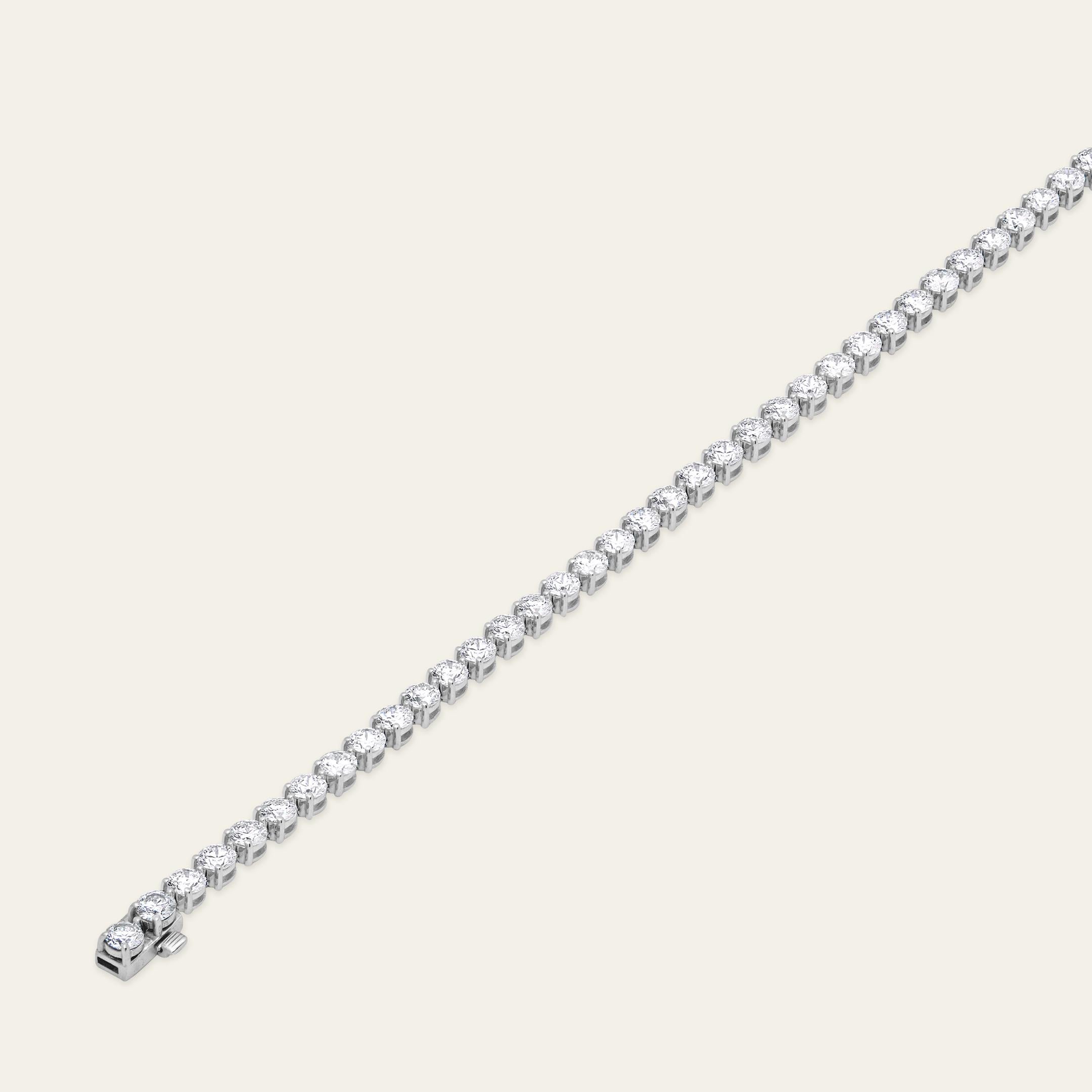 Luce 8 Carat Round Diamond Tennis Bracelet In New Condition For Sale In New York, NY