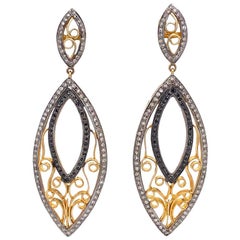 Lucea New York Pendientes en espiral de diamantes negros y rústicos