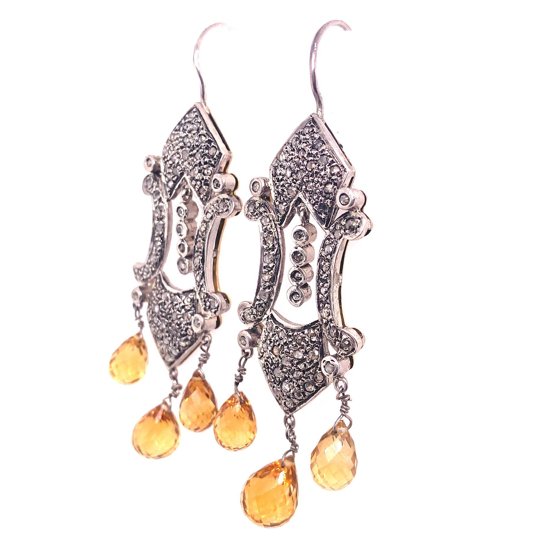 Life in color collection

Inspired by Victorian style this silver earrings made of diamonds and three Citrine drops moving freely. Set in sterling silver and yellow gold.

Citrine : 6x9 mm , 8x10 mm approximately.