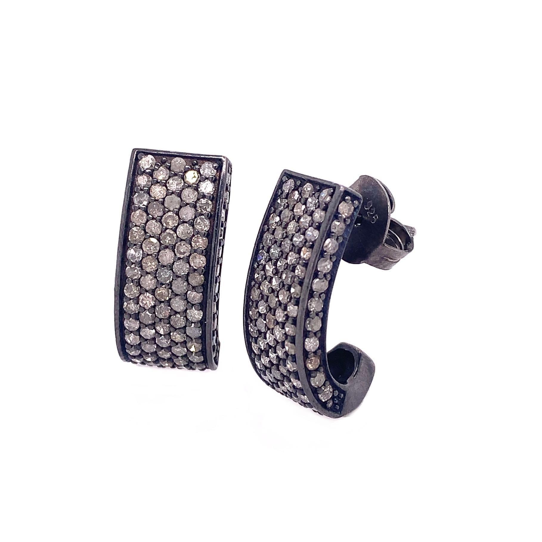 Contemporaneo Lucea New York - Orecchini con diamante di ghiaccio in vendita