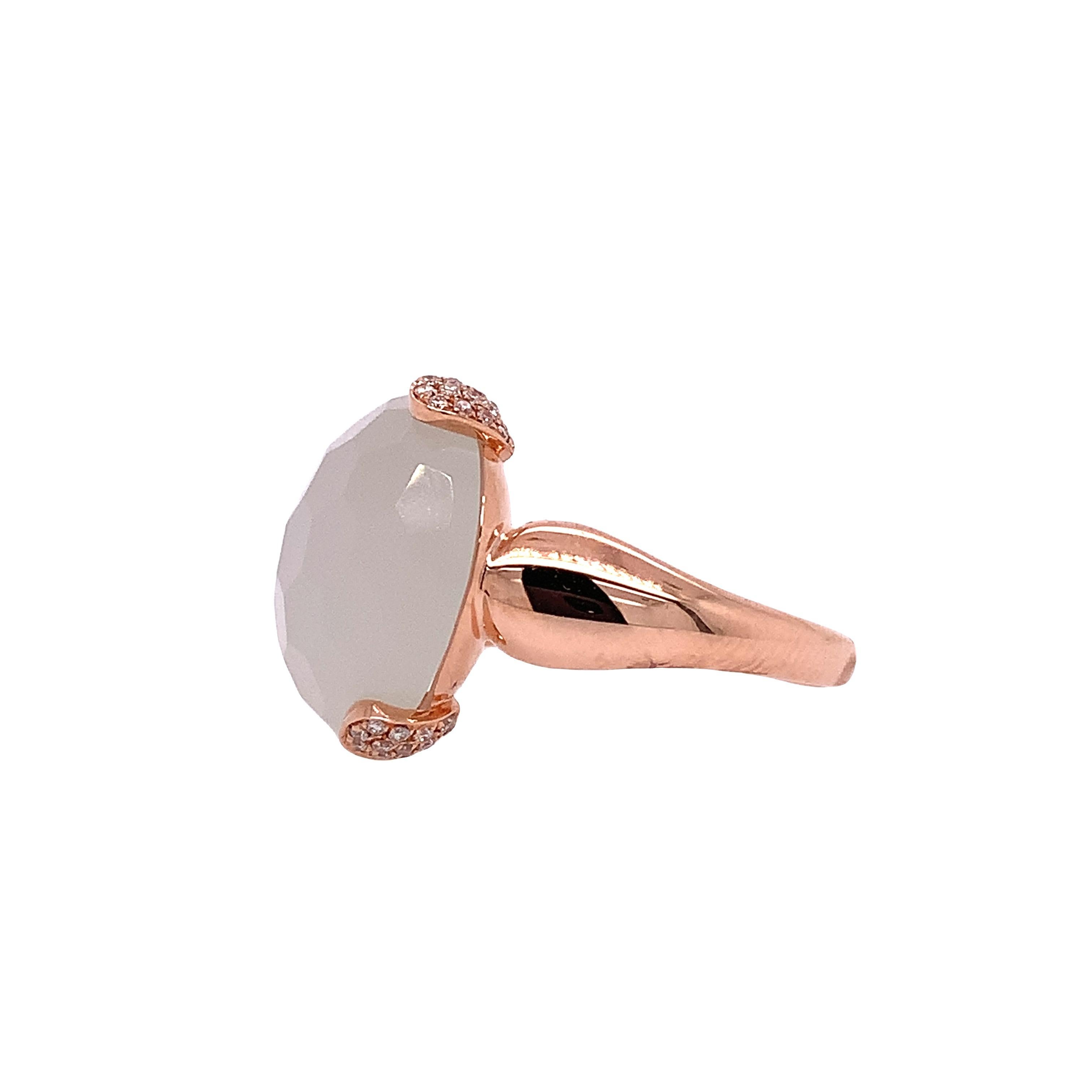 Round Cut Lucea New York Moon Stone & Gold Ring For Sale