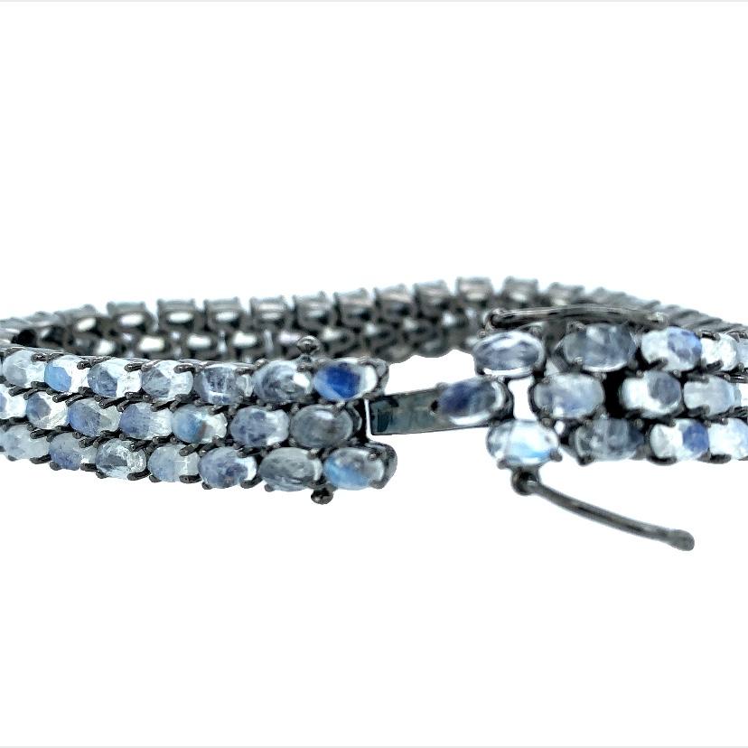 Contemporary Lucea New York Moonstone Silver Bracelet For Sale
