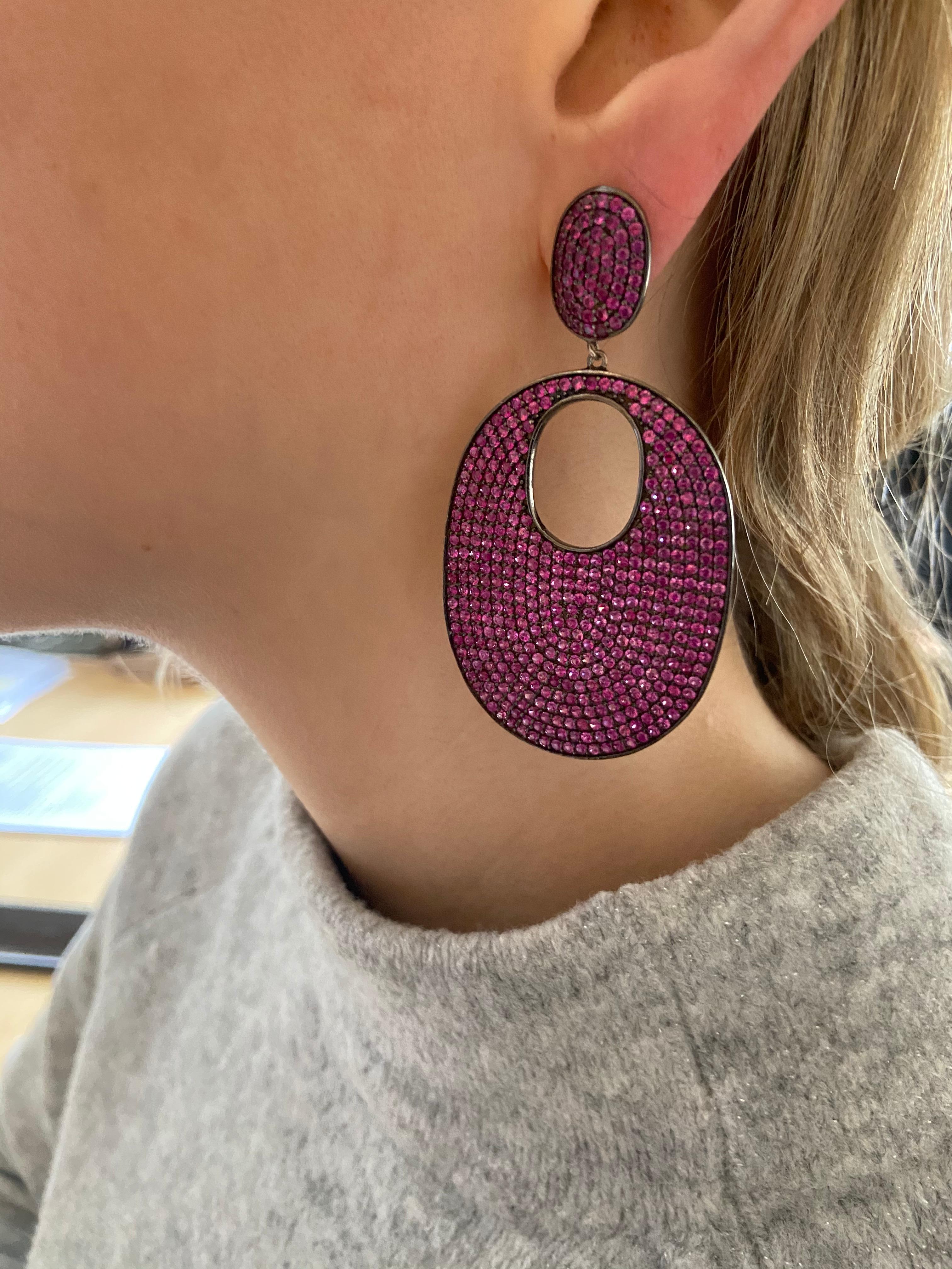 Pendientes de disco con gota de rubí Lucea New York Corte redondo en venta
