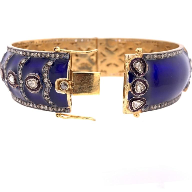 Taille mixte Lucea New York Bracelet manchette rustique en diamants et émail en vente