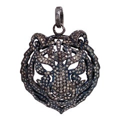 Lucea New York Rustic Diamond Lion Head Pendant