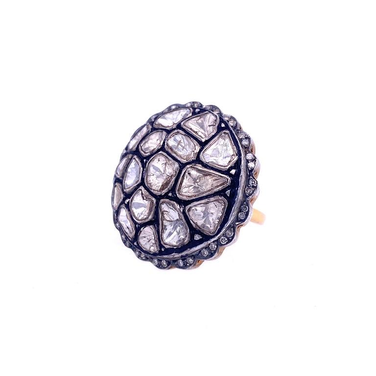 Rustikale Kollektion 

Setzen Sie ein Zeichen mit diesem auffälligen Polki-Diamantring mit Muschelkante aus 14k vergoldetem Sterlingsilber. US Größe 6.25. 

Diamanten: 4.14ct Gesamtgewicht.