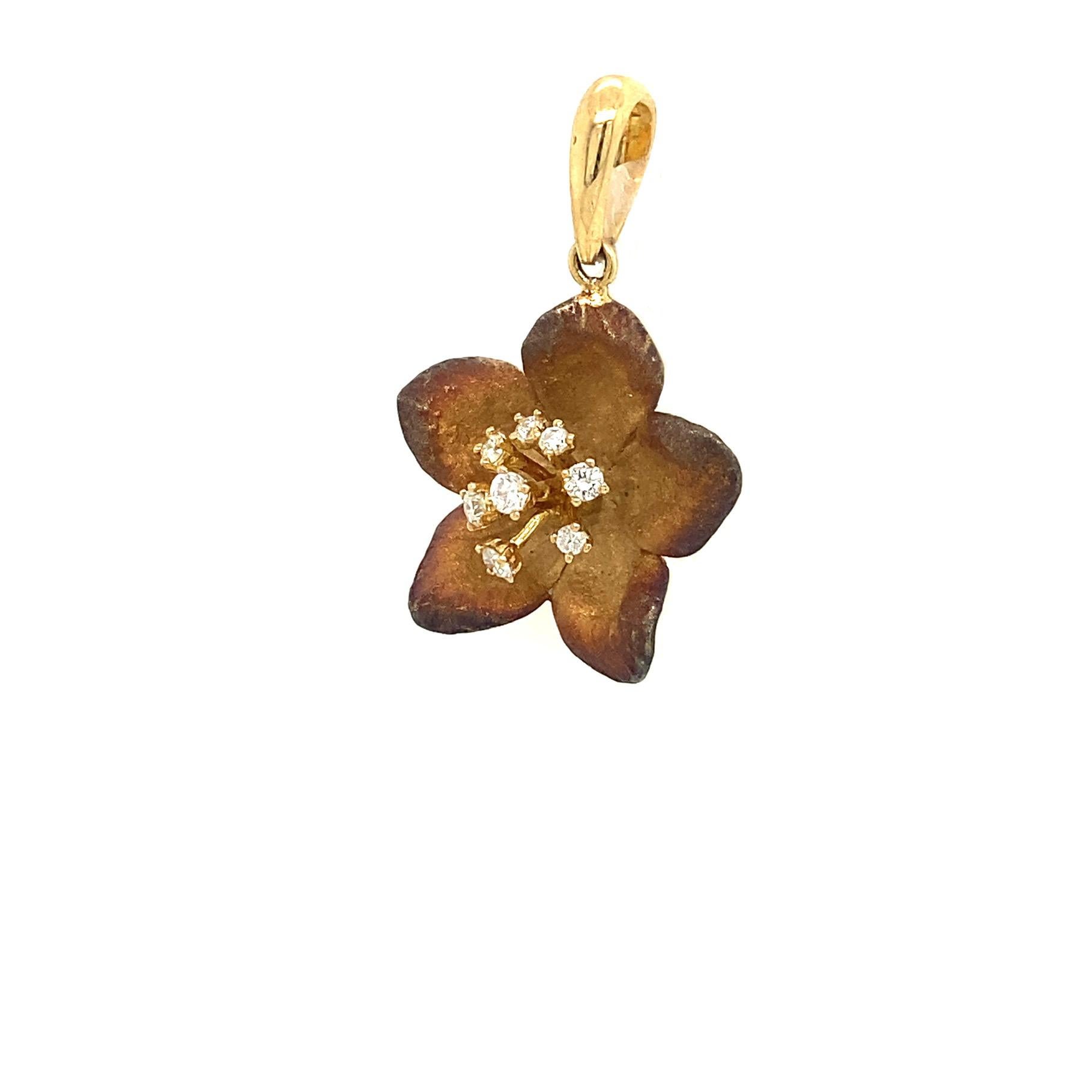 Round Cut Lucea New York Tainted Rhodium with Diamond Flower Pendant For Sale