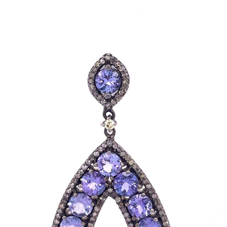 Contemporaneo Lucea New York Orecchini a goccia con tanzanite e diamanti in vendita