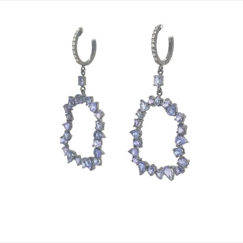 Contemporary Lucea New York Tanzanite and Diamond Earrings For Sale