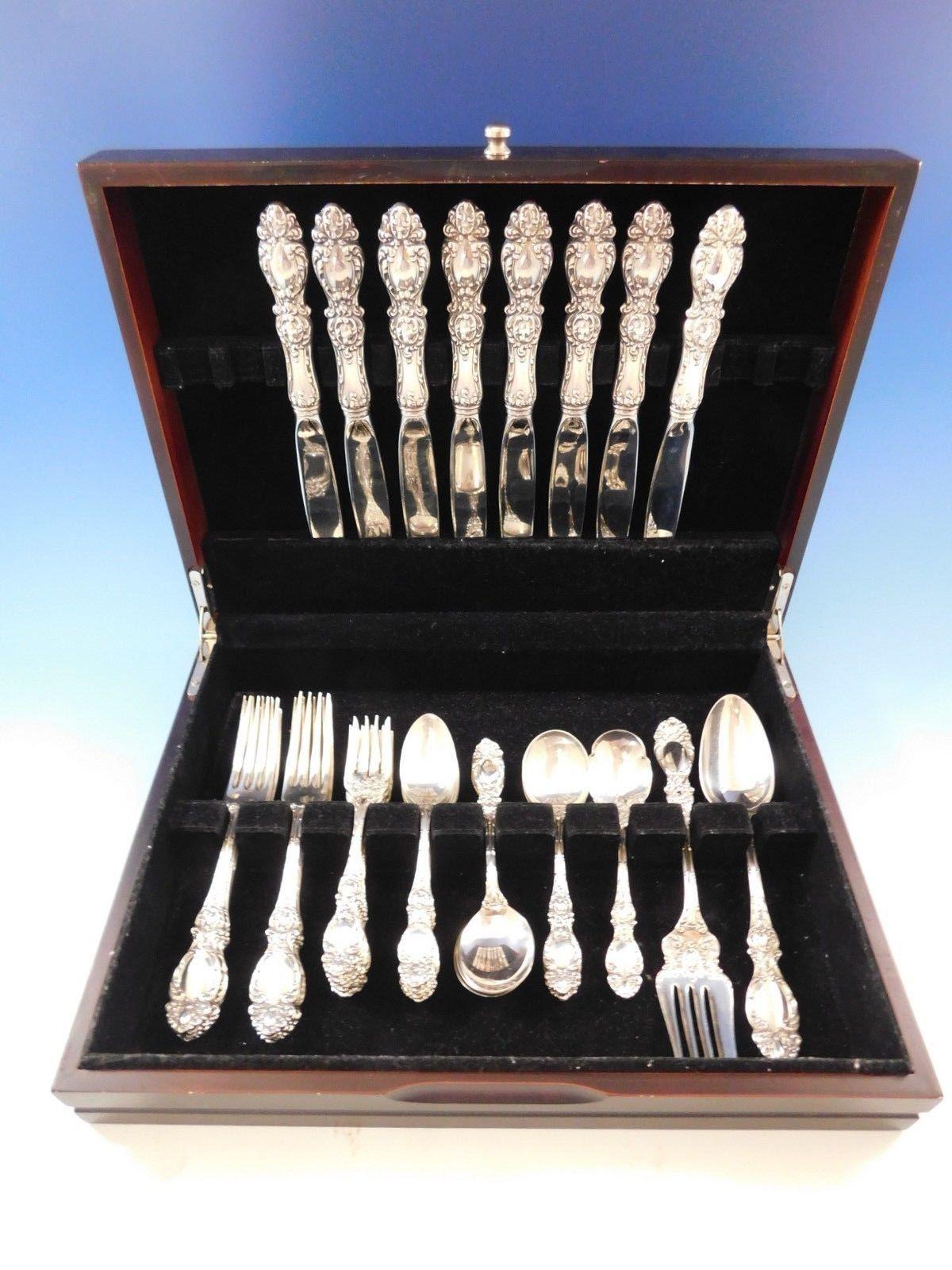 Beautiful lucerne by Wallace sterling sterling silver flatware set - 43 Pieces. This set includes:

Eight dinner knives, 9 3/4