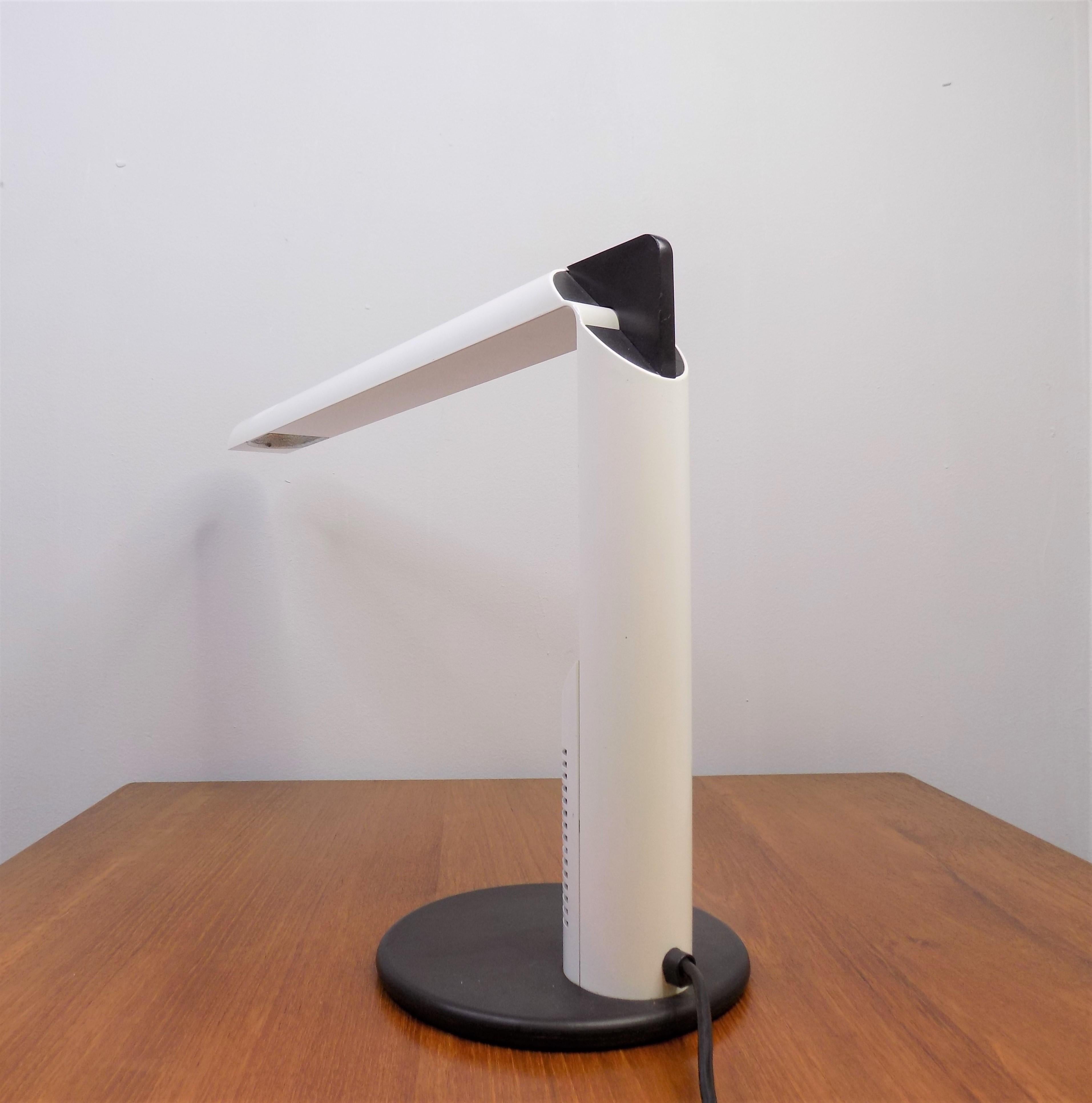 Luci Abele Table Lamp by Gianfranco Frattini For Sale 7