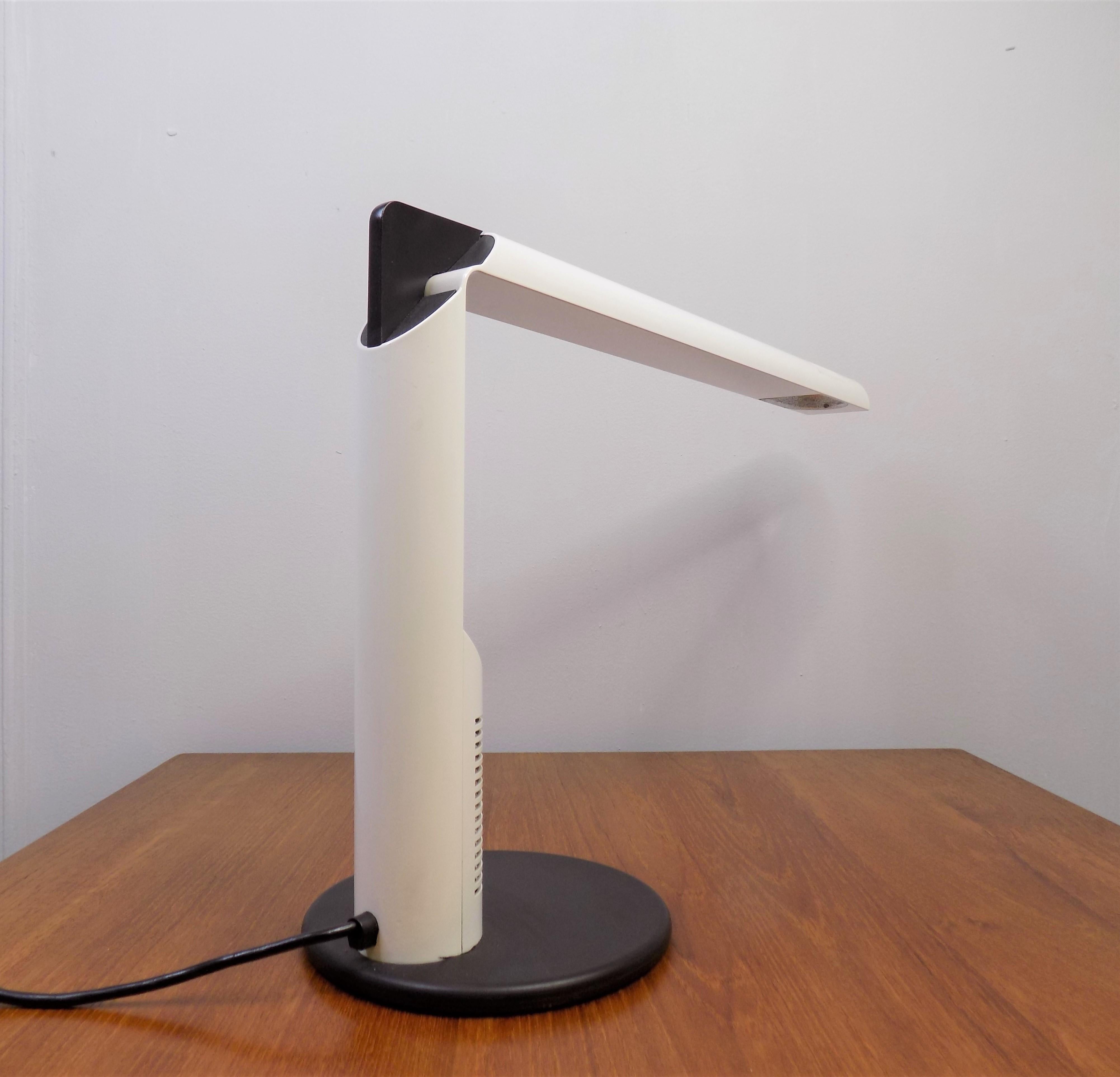 Luci Abele Table Lamp by Gianfranco Frattini For Sale 2