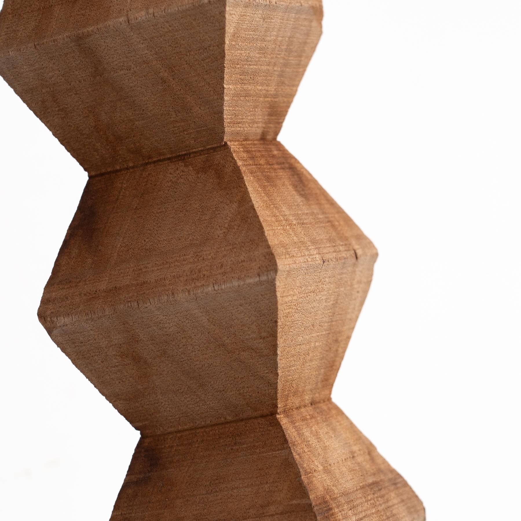 Luci Contemporary Artwork Column, 2018 im Angebot 4