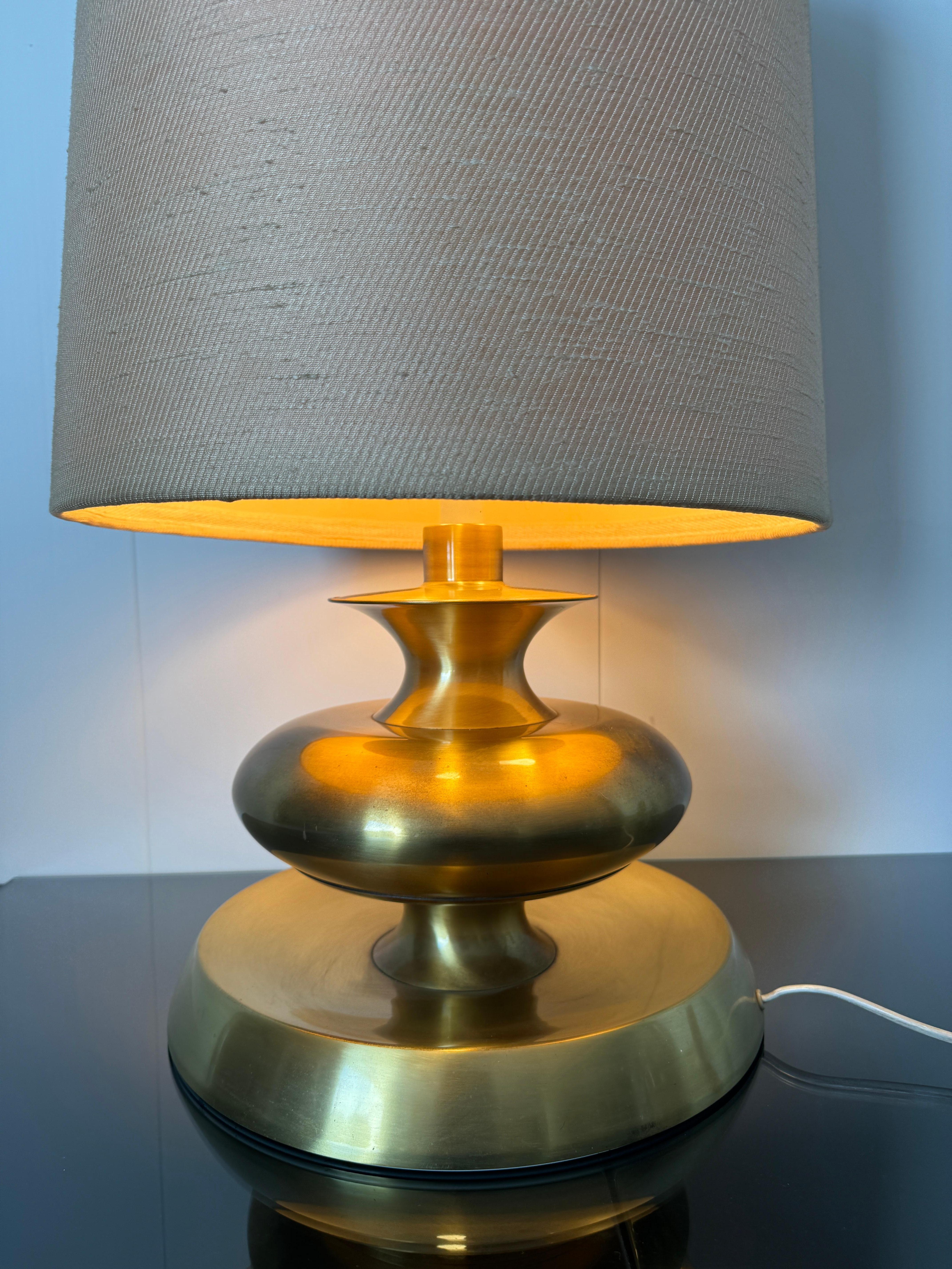 Luci Milano, Lámpara de sobremesa mod. T 363, 1970s Metal en venta