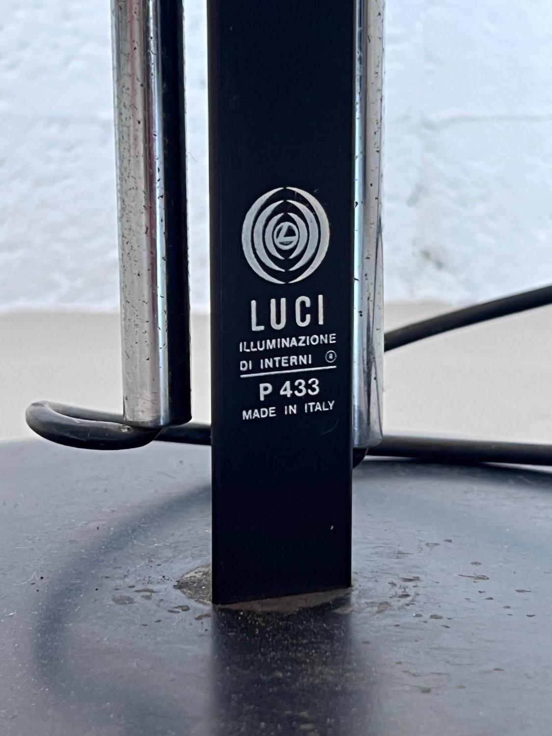 Luci Milano P433 Lampada da terra in metallo cromato, tre luci, regolabile, metà secolo in vendita 7
