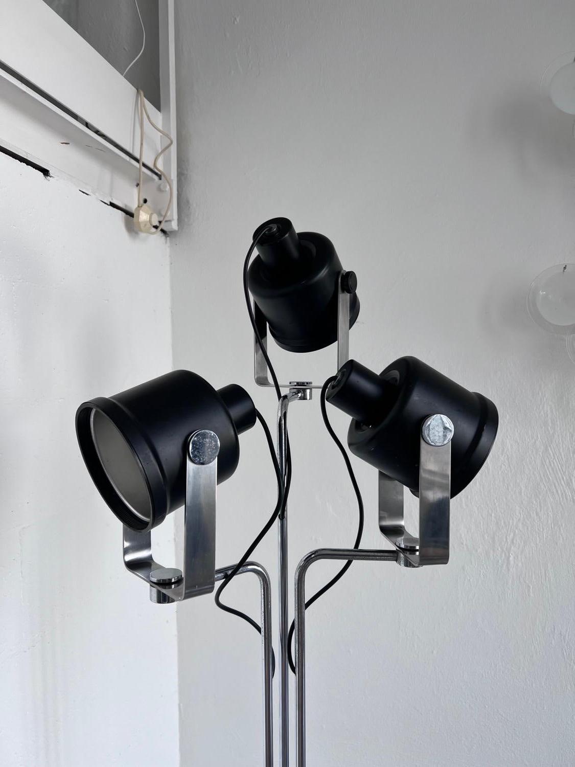 Italian Luci Milano P433 Floor Lamp in Metal, Three Lights, Adjustable, Mid-Century