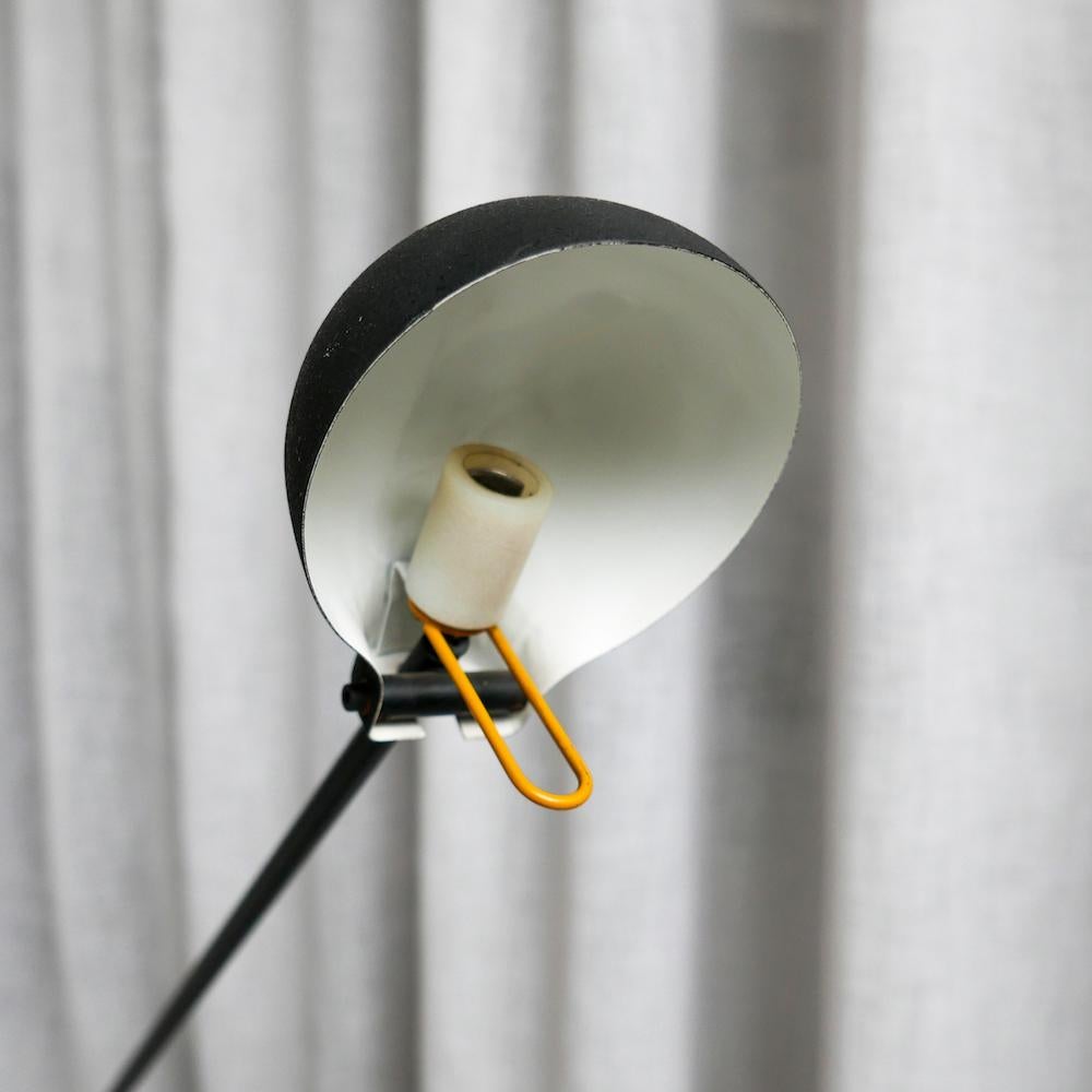 Lámpara de sobremesa Luci Milano, diseño pop de los 80, estilo Memphis, coleccionable italiano Moderno en venta
