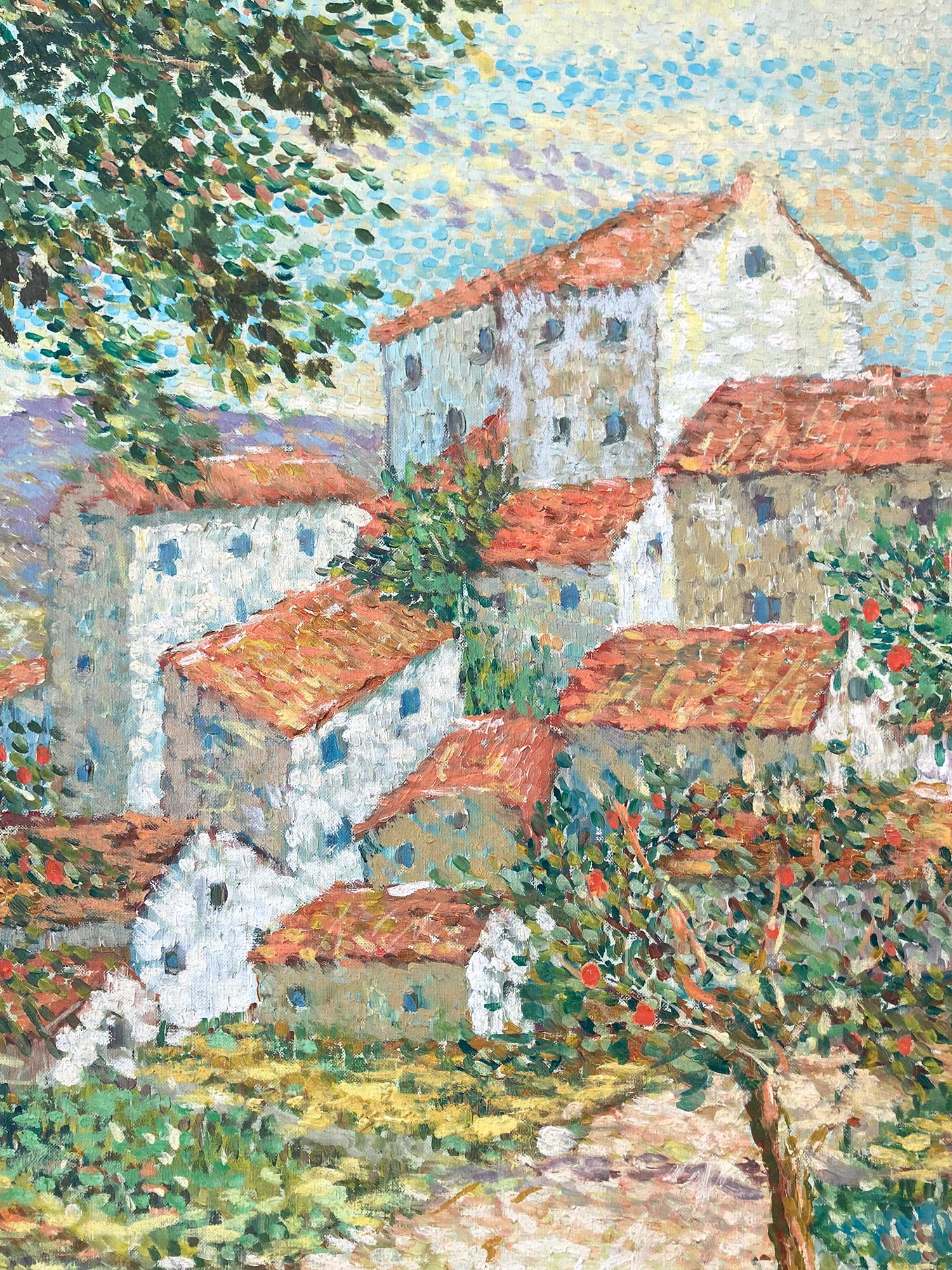 Ein großes Ölgemälde aus der Mitte des 20. Jahrhunderts, das eine schöne Landschaft an einem sonnigen Tag im Village Provençal in Frankreich zeigt. Dieses Werk hat eine starke Präsenz mit kühnen Pinselstrichen und starkem Farbeinsatz und ist in