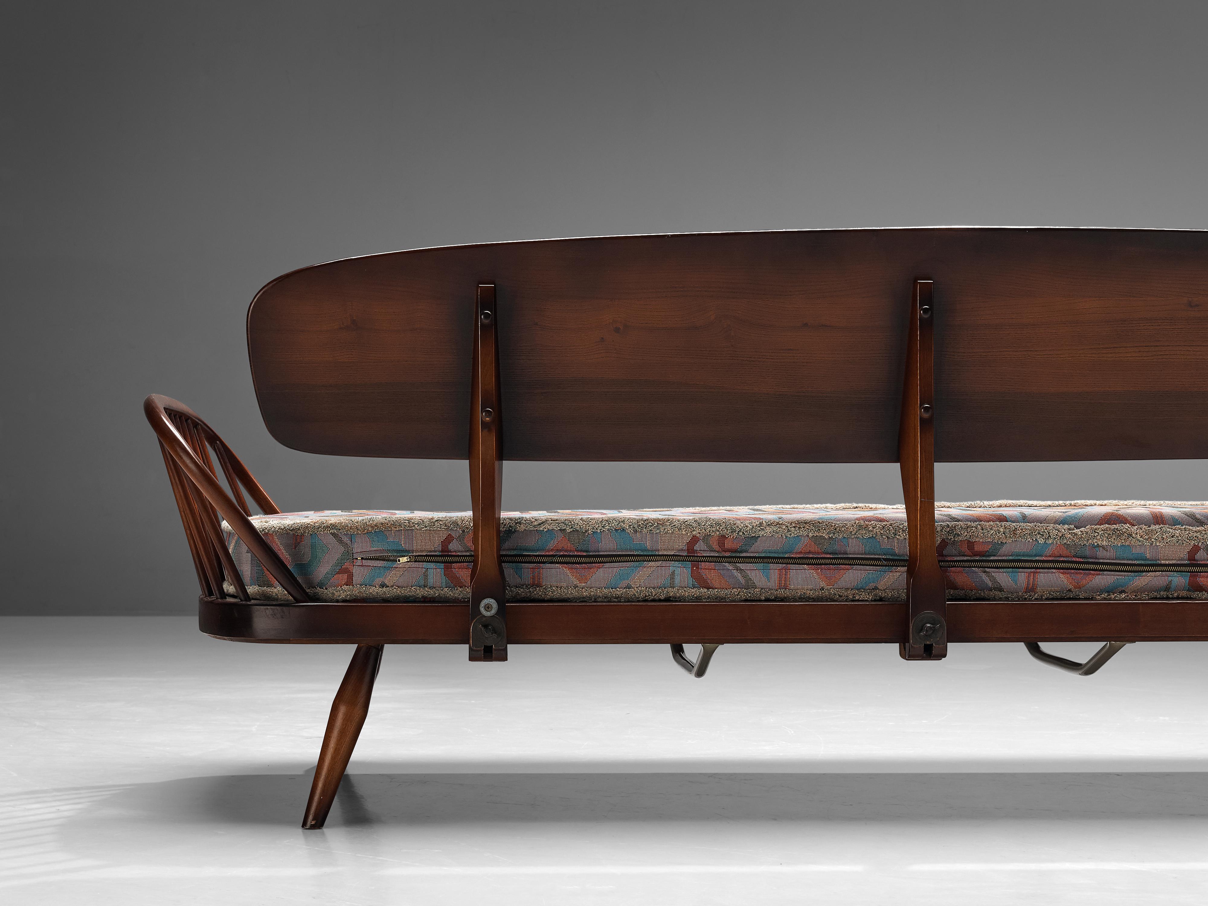 Lucian Ercolani for Ercol Original Sofa Daybed Model ‘355’ In Good Condition In Waalwijk, NL