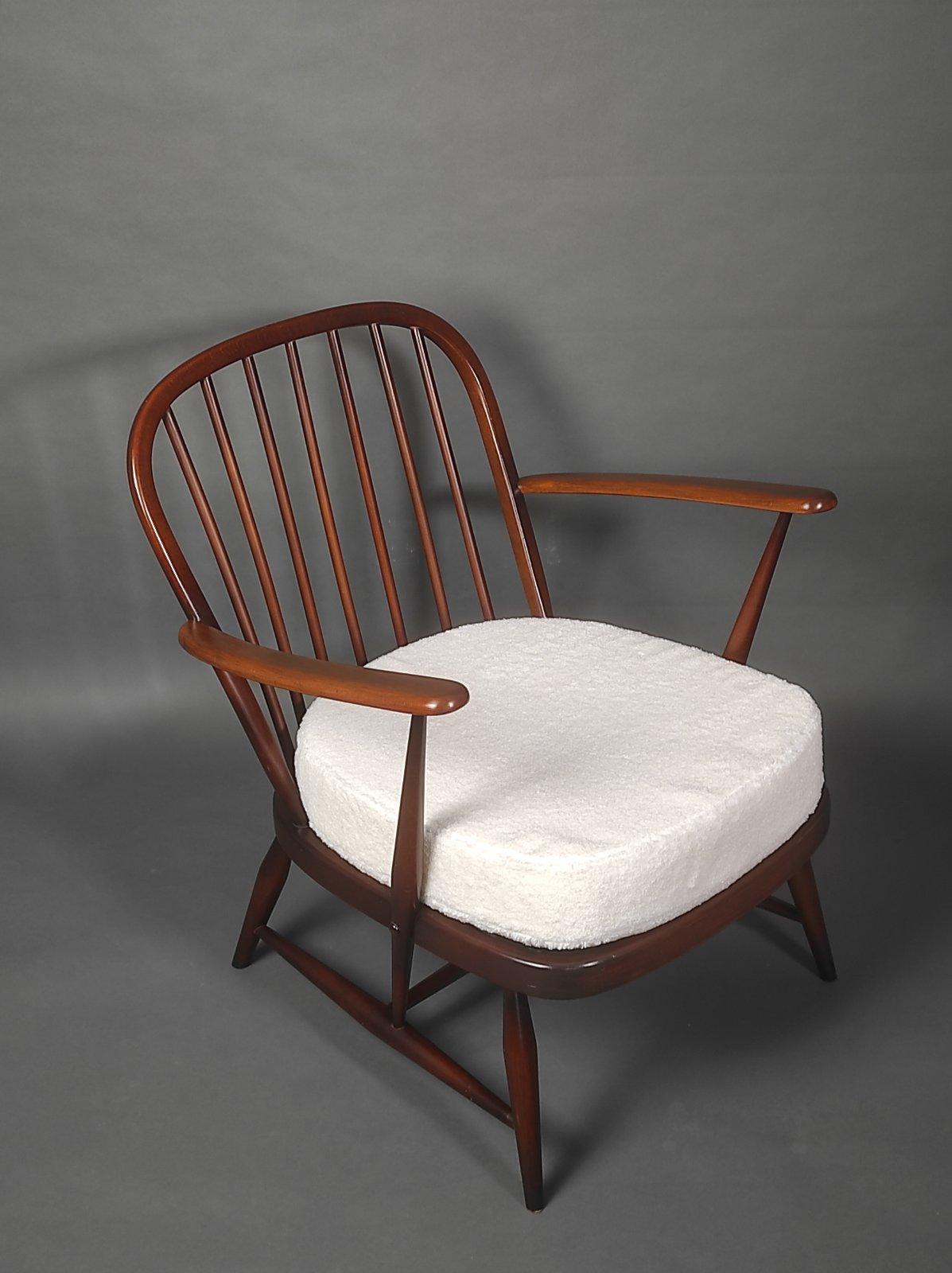 Lucian Ercolani Longue-Stuhl für ERCOL, 1960er Jahre (Holz) im Angebot