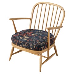 Lucian Ercolani Lounge Chair Windsor in Flower Upholstery