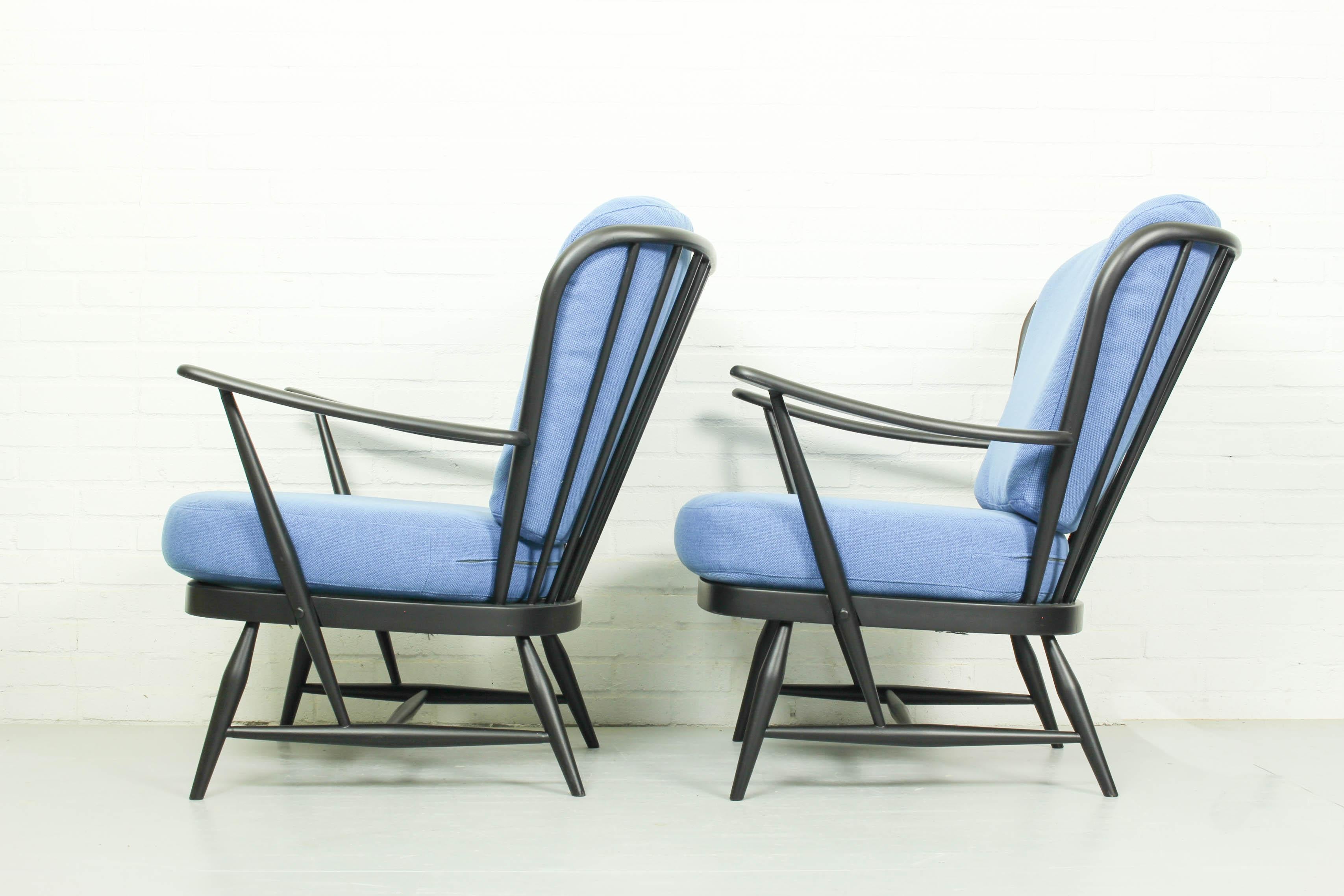 Ensemble de salon Lucian Ercolani avec canapé Modèle 355 et 2 chaises longues Windsor en vente 12