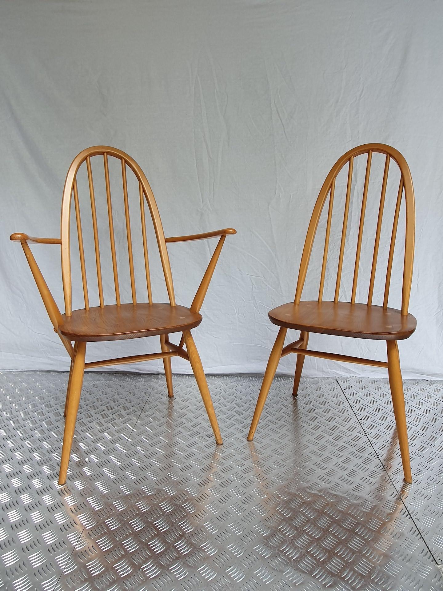 Lucian Randolph Ercolani
Ercol edition
circa 1960
Pair of armchair and windsor chair
Elm and beech

Measures: 97 x 42 x 41 cm.