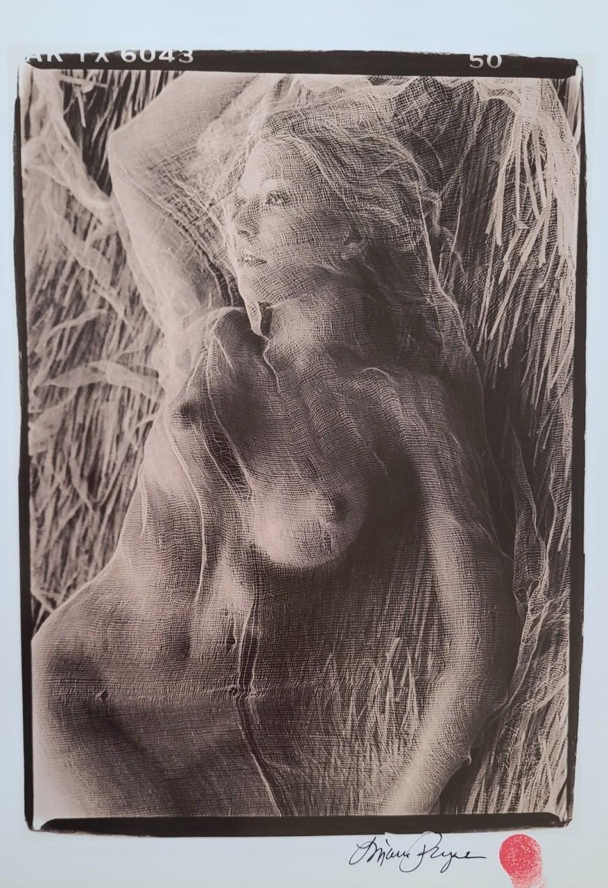 Luciana Pampalone Nude Photograph - Girl with Gauze