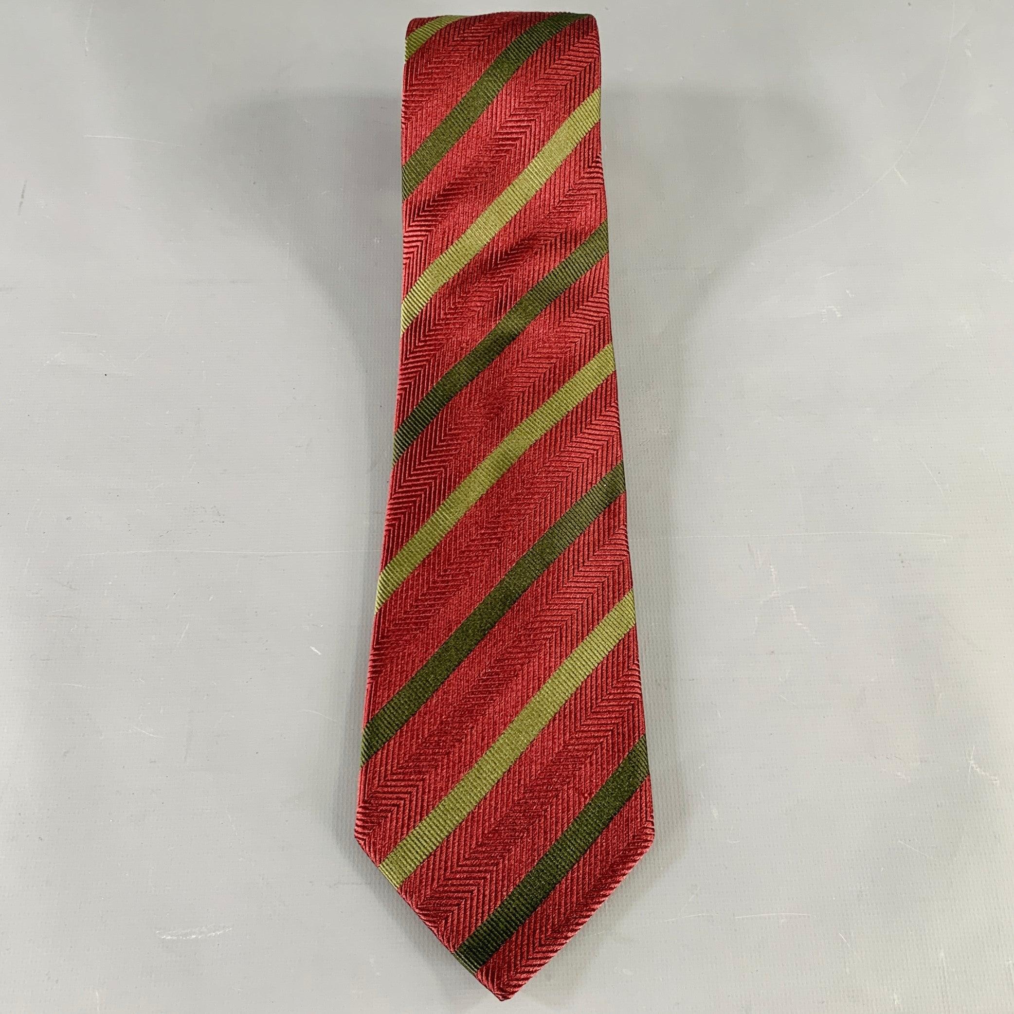 LUCIANO BARBERA necktie
in a burgundy and olive green silk featuring a textured diagonal stripe pattern. Made in Italy.Very Good Pre-Owned Condition. Minor snags and signs of wear. 

Measurements: 
  Width: 3.5 inches Length: 60 inches  
  
  
 
Sui