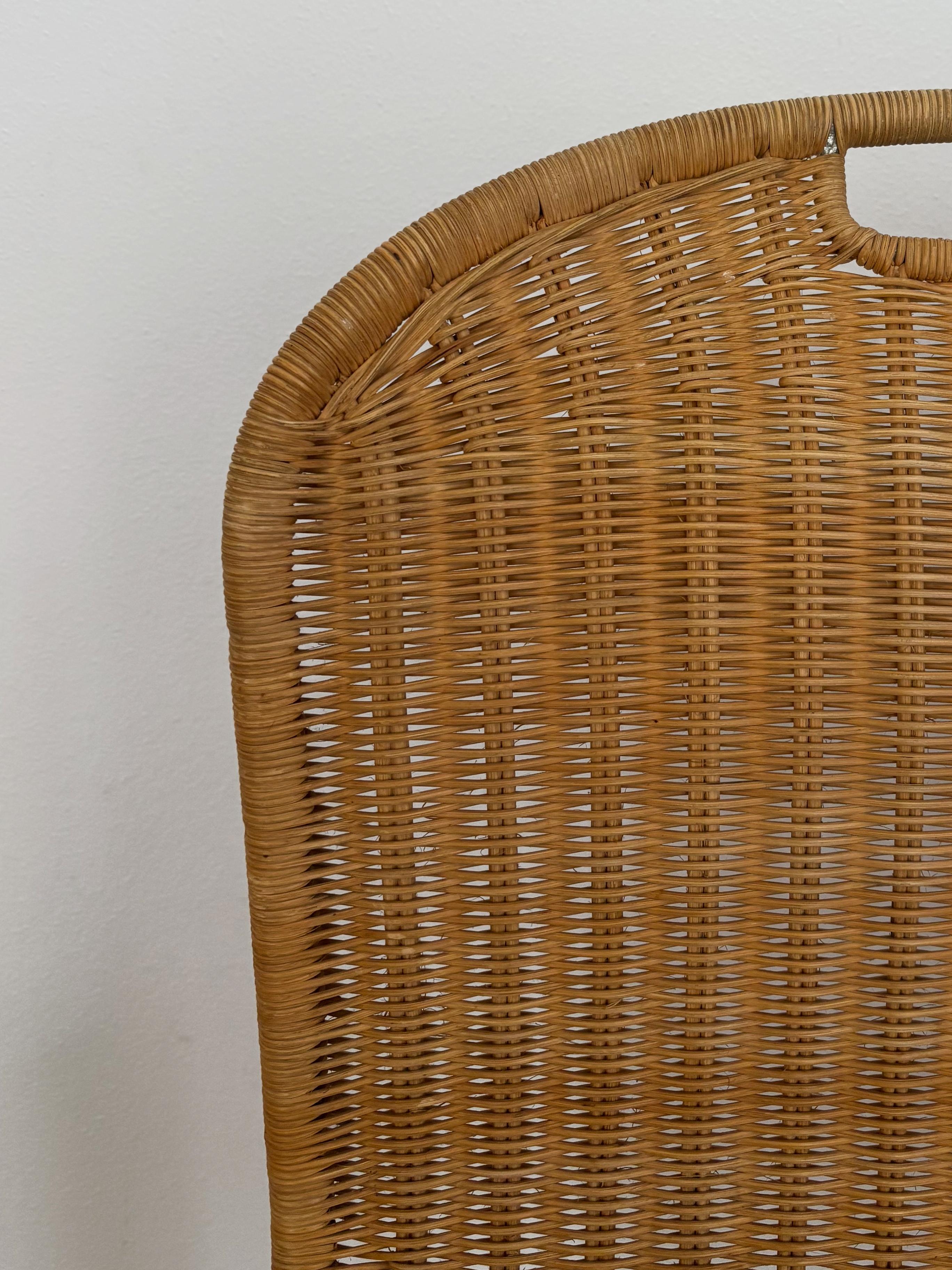 Luciano Bertoncini for Bellato Italian Oak Wicker Dining Chairs 1970 en vente 8