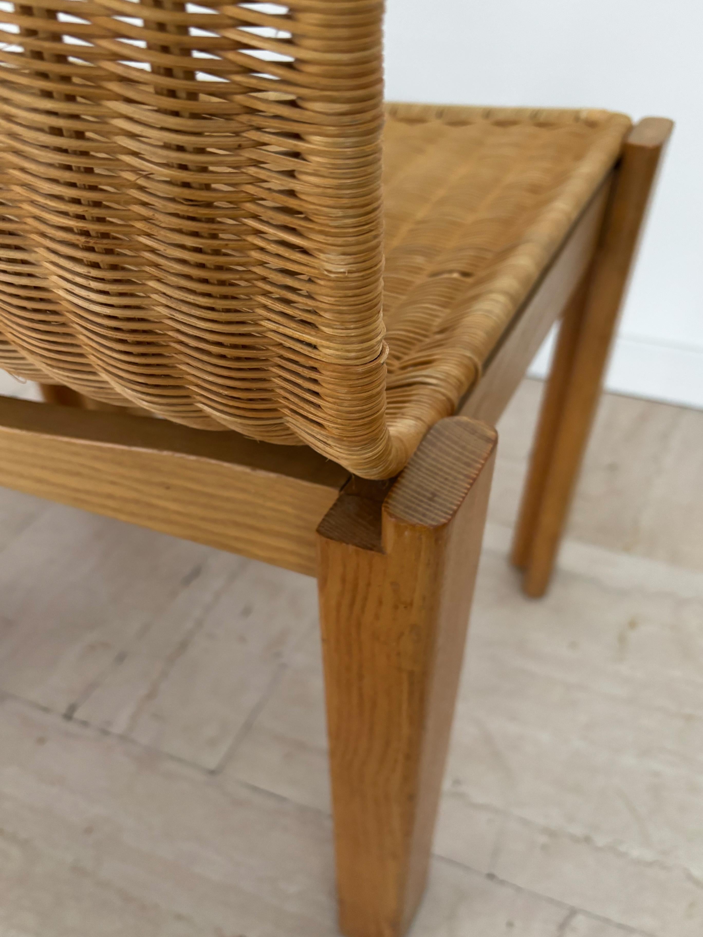 Luciano Bertoncini for Bellato Italian Oak Wicker Dining Chairs 1970 en vente 11
