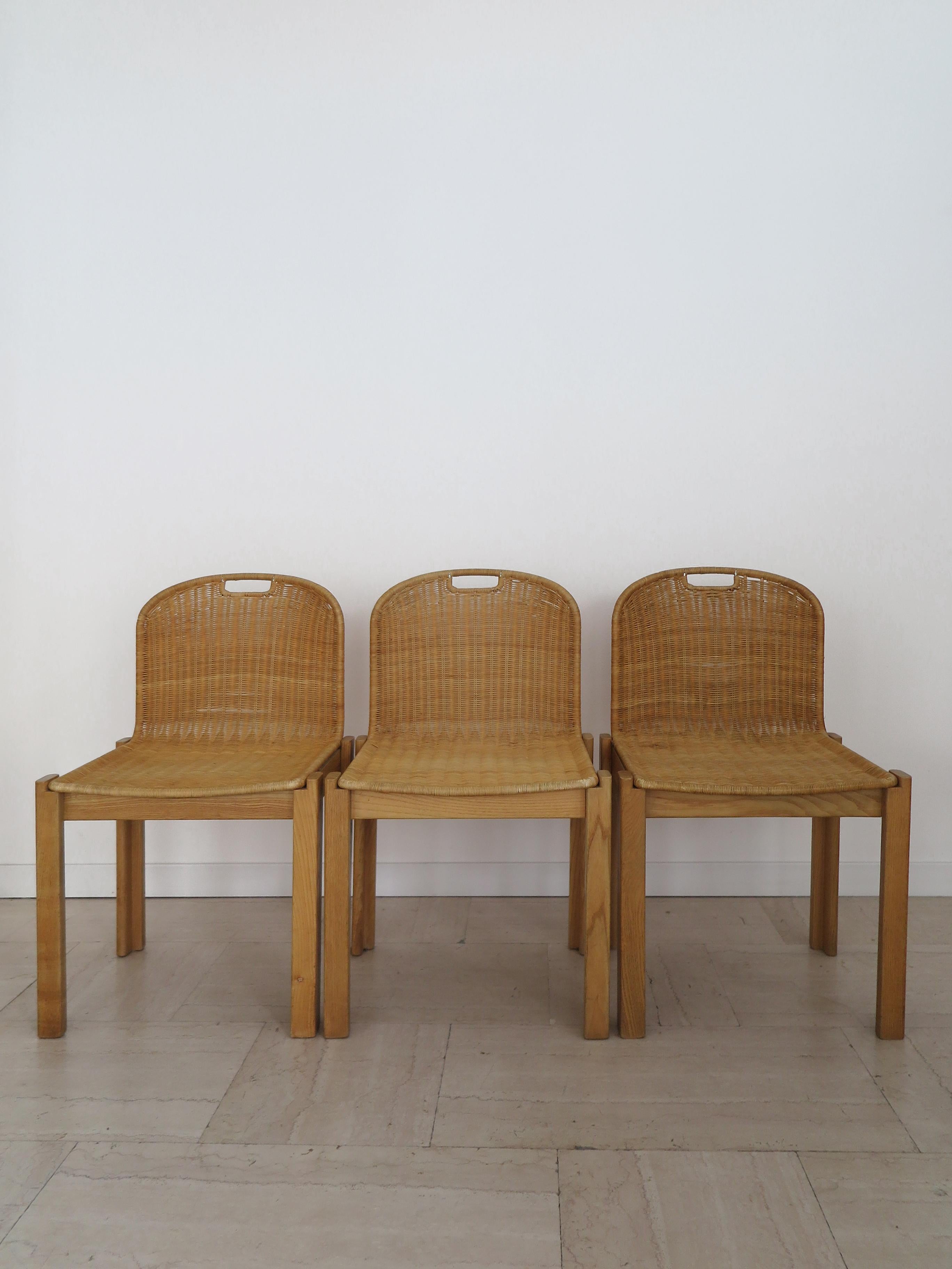 Fin du 20e siècle Luciano Bertoncini for Bellato Italian Oak Wicker Dining Chairs 1970 en vente