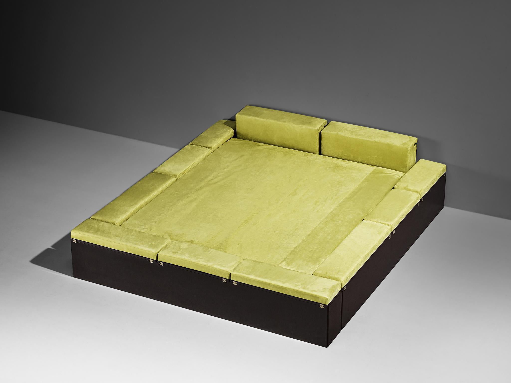 Italian Luciano Bertoncini for Cjfra 'Zattera' Bed in Alcantara and Lacquered Wood  For Sale