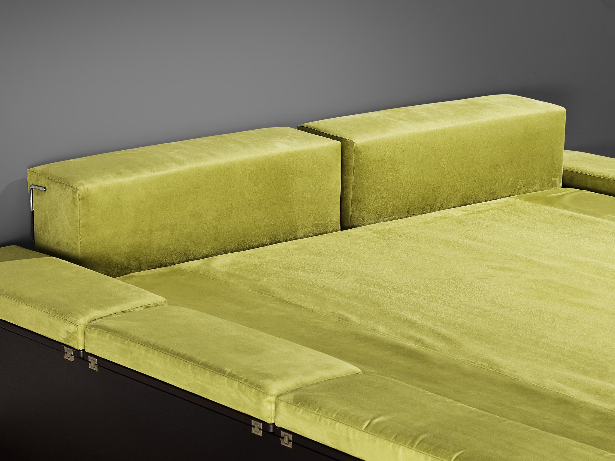 Luciano Bertoncini for Cjfra 'Zattera' Bed in Alcantara and Lacquered Wood  In Good Condition For Sale In Waalwijk, NL