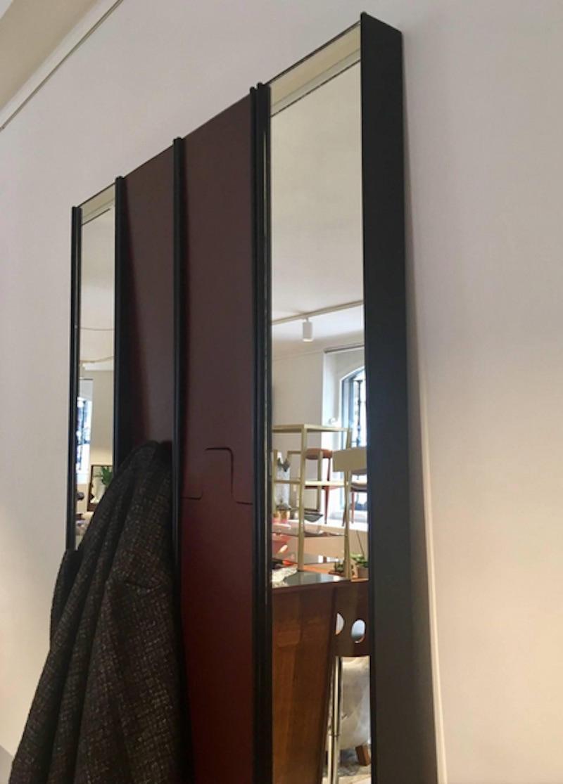 Plastica Luciano Bertoncini per Elco Appendiabiti modulare Gronda in formica in vendita