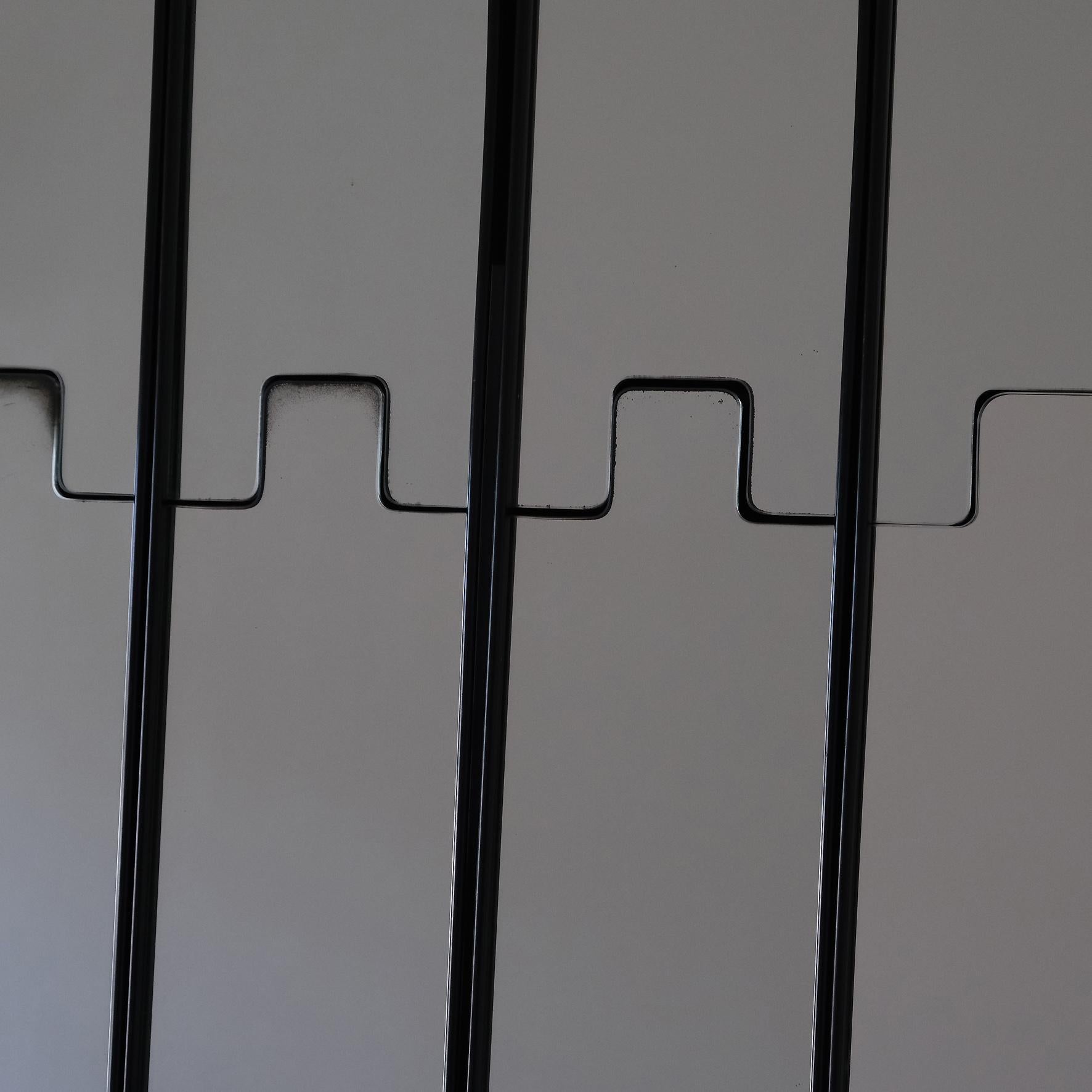 Italiano Luciano Bertoncini, Gronda, Nove specchi da parete e appendiabiti, Elco, anni '70 in vendita