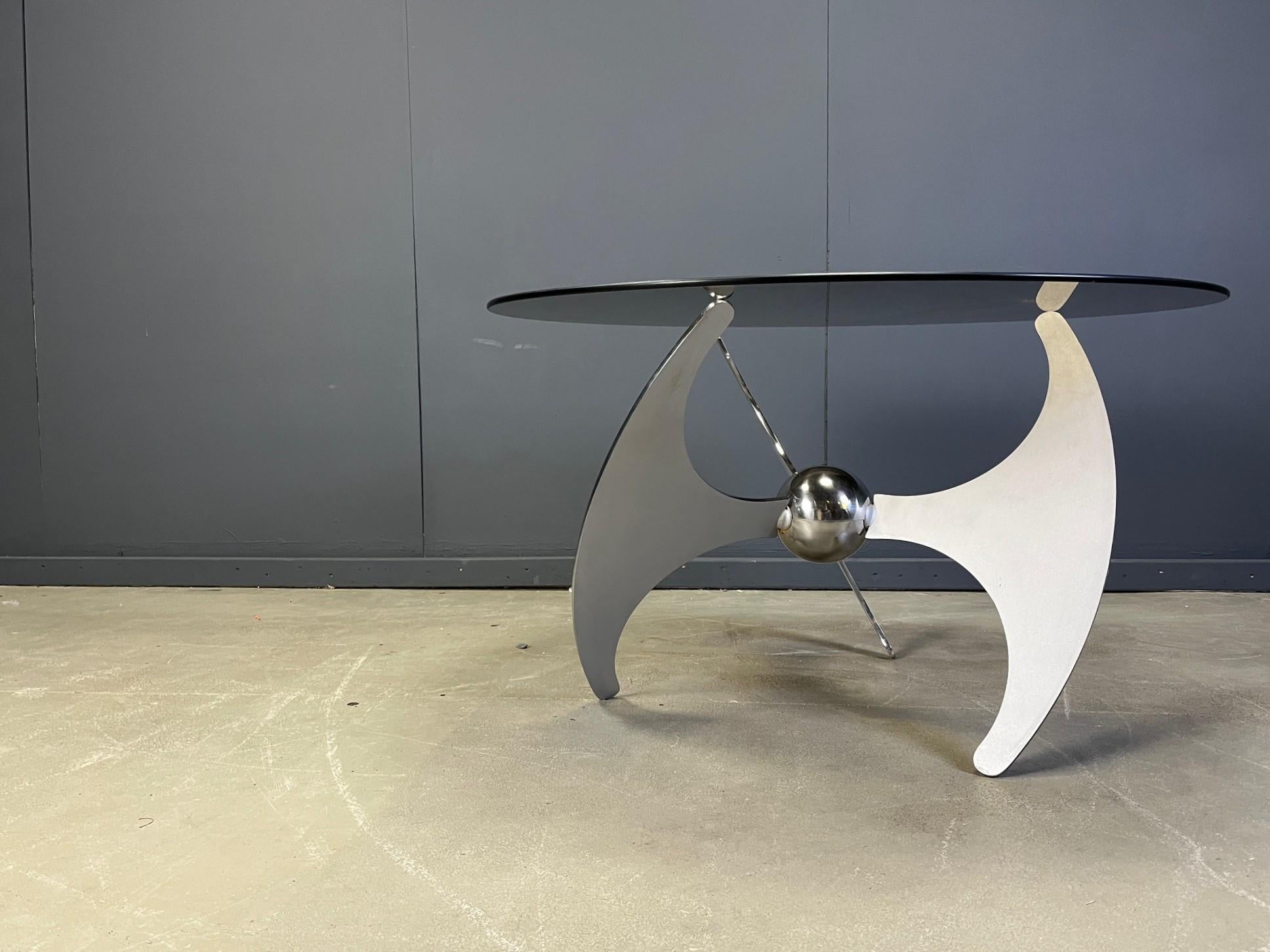 Space Age Luciano Campanini “Helix” adjustable dining or coffee table, 1970s For Sale