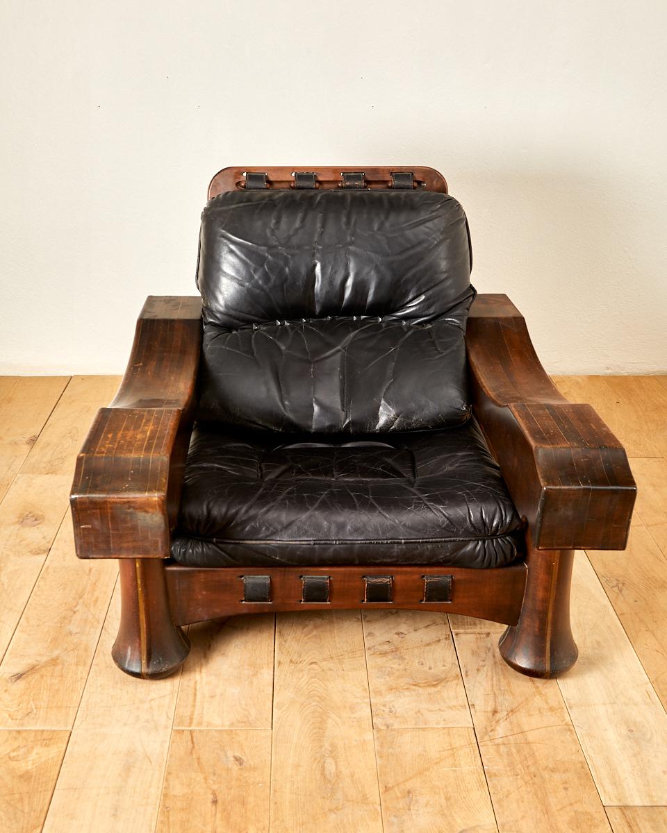 Luciano Frigerio (1928-1999), Armchair with ottoman, circa 1970 For Sale 11