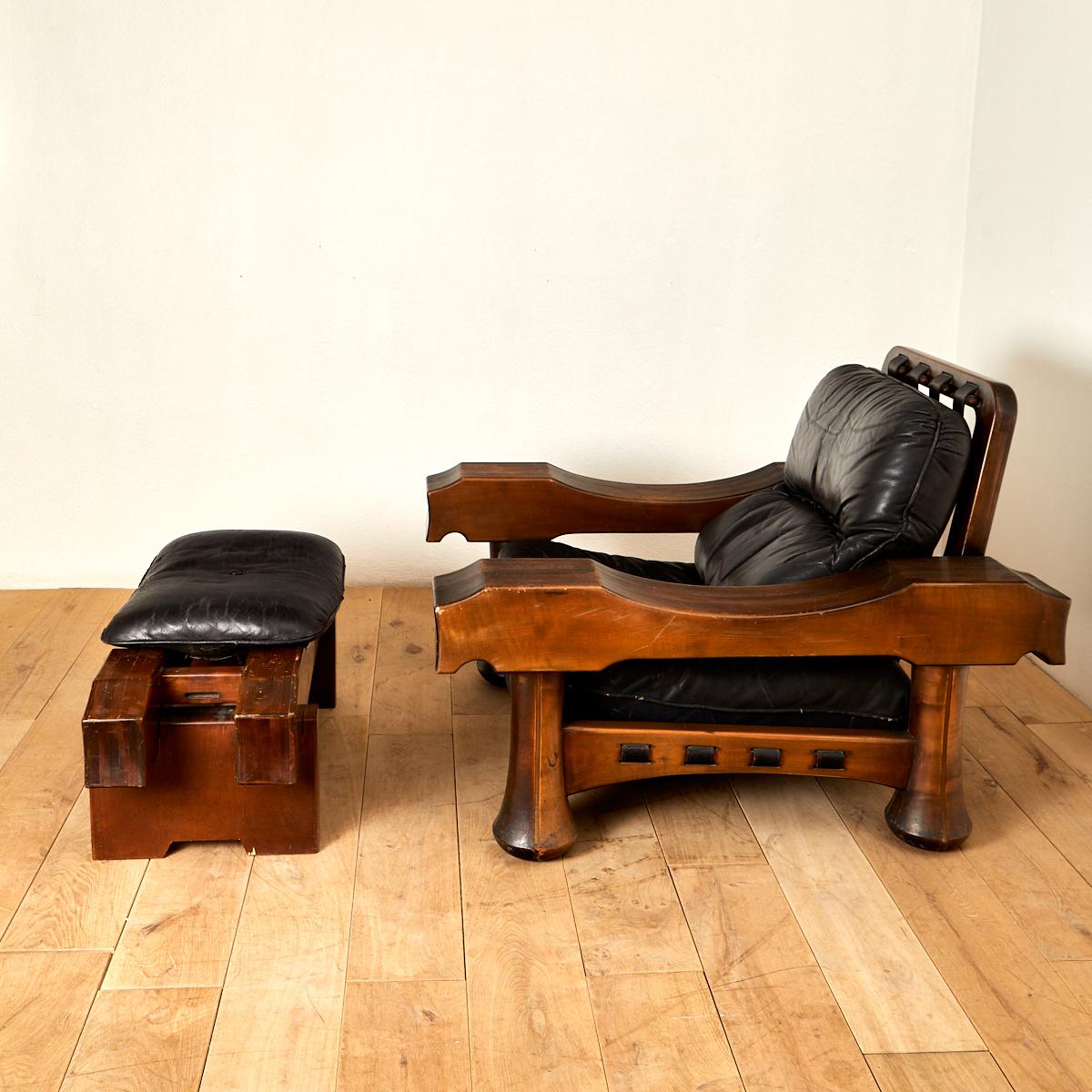 Luciano Frigerio (1928-1999), Fauteuil avec ottoman, vers 1970 Bon état - En vente à Nice, Cote d' Azur