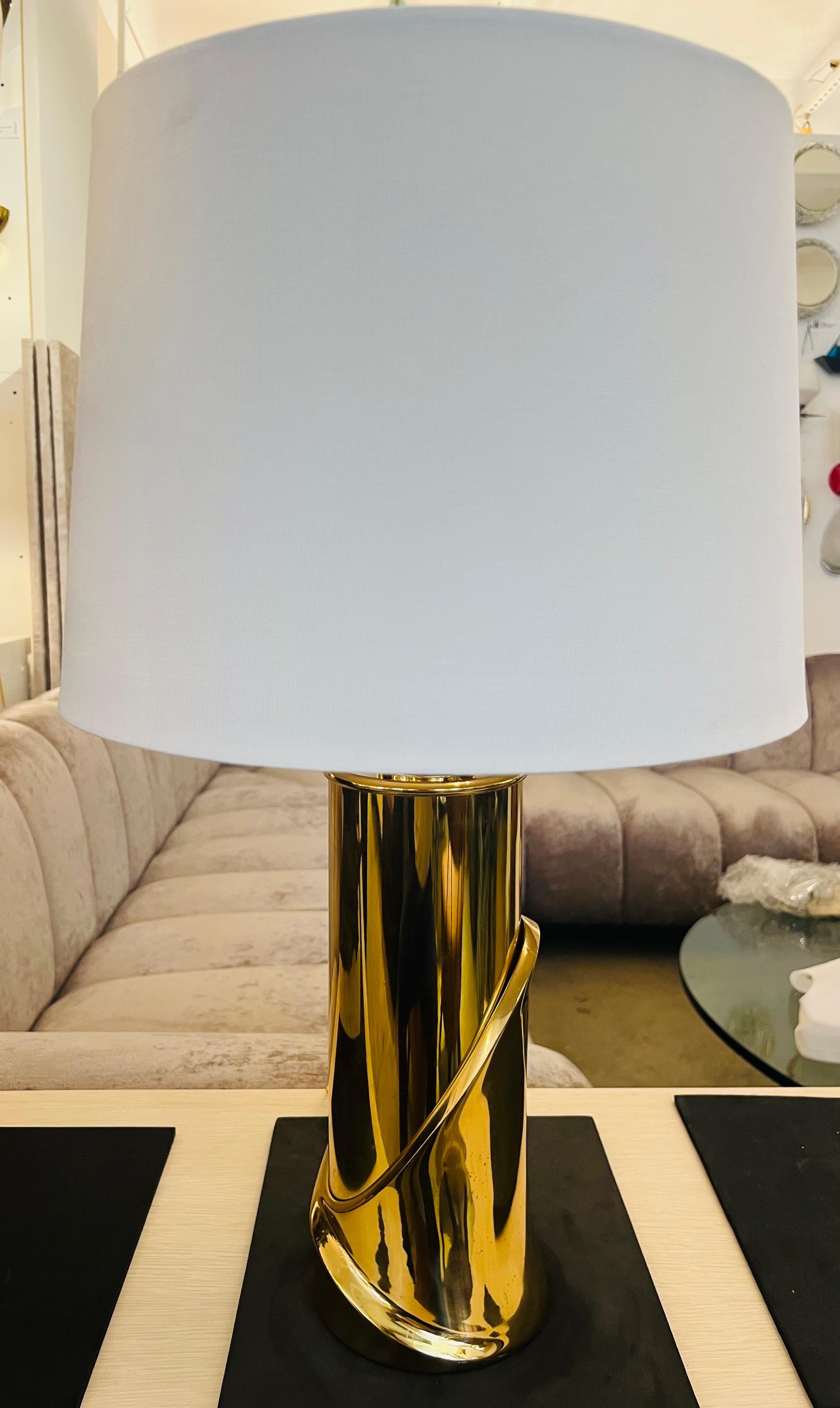 Luciano Frigerio 1970er Jahre skulpturale italienische Tischlampe Midcenturyi im Angebot 10