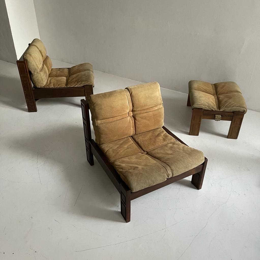 Luciano Frigerio attributed lounge chairs pair and ottoman suede leather, Italy, 1970s.