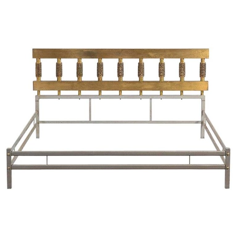 Luciano Frigerio Bed Frame Bagdad in Metal and Golden Bronze, 1970 For Sale