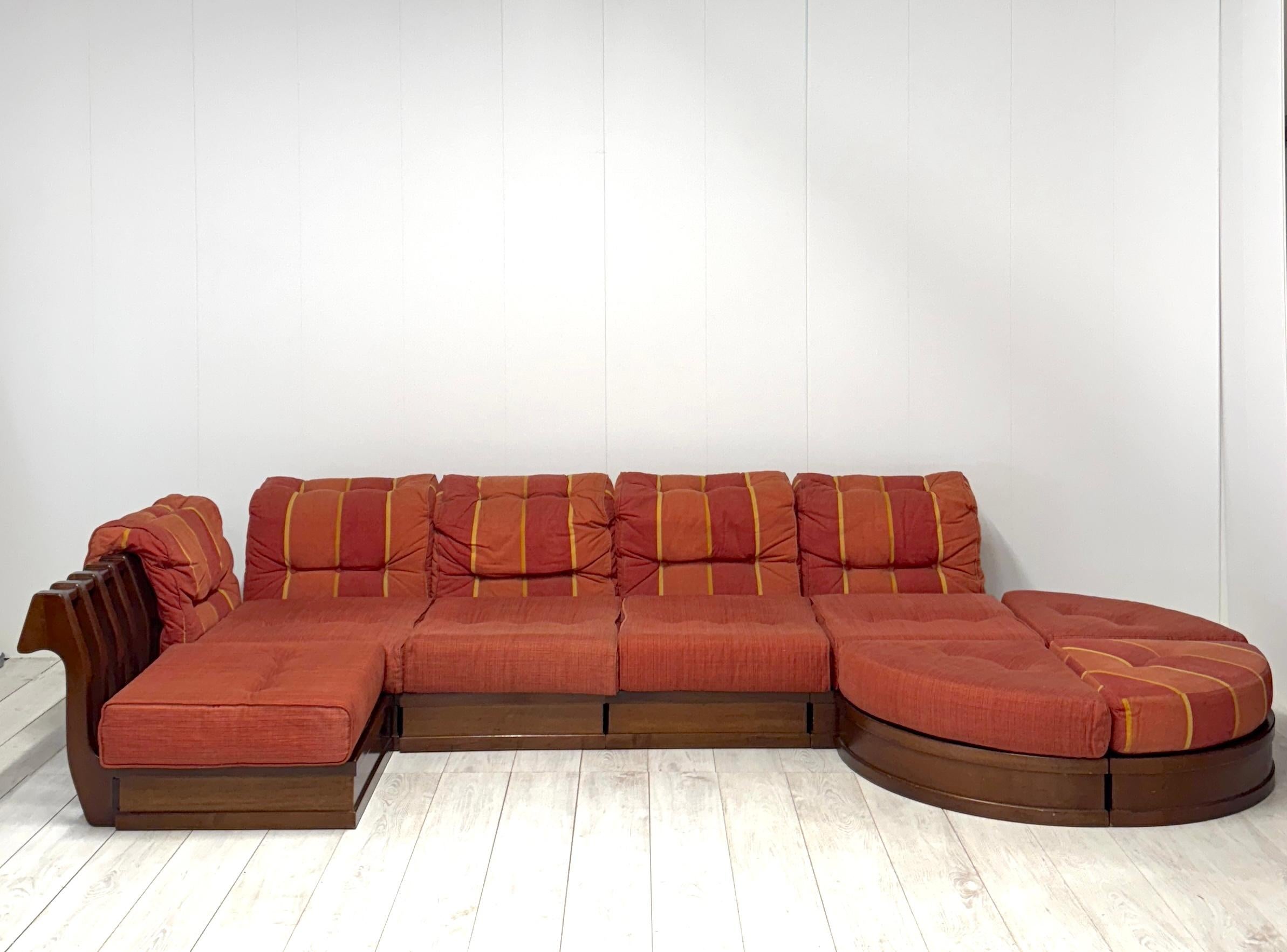 Luciano Frigerio, Modular sofa mod. Can Can, Prod. Frigerio of Desio, 1966 For Sale 6