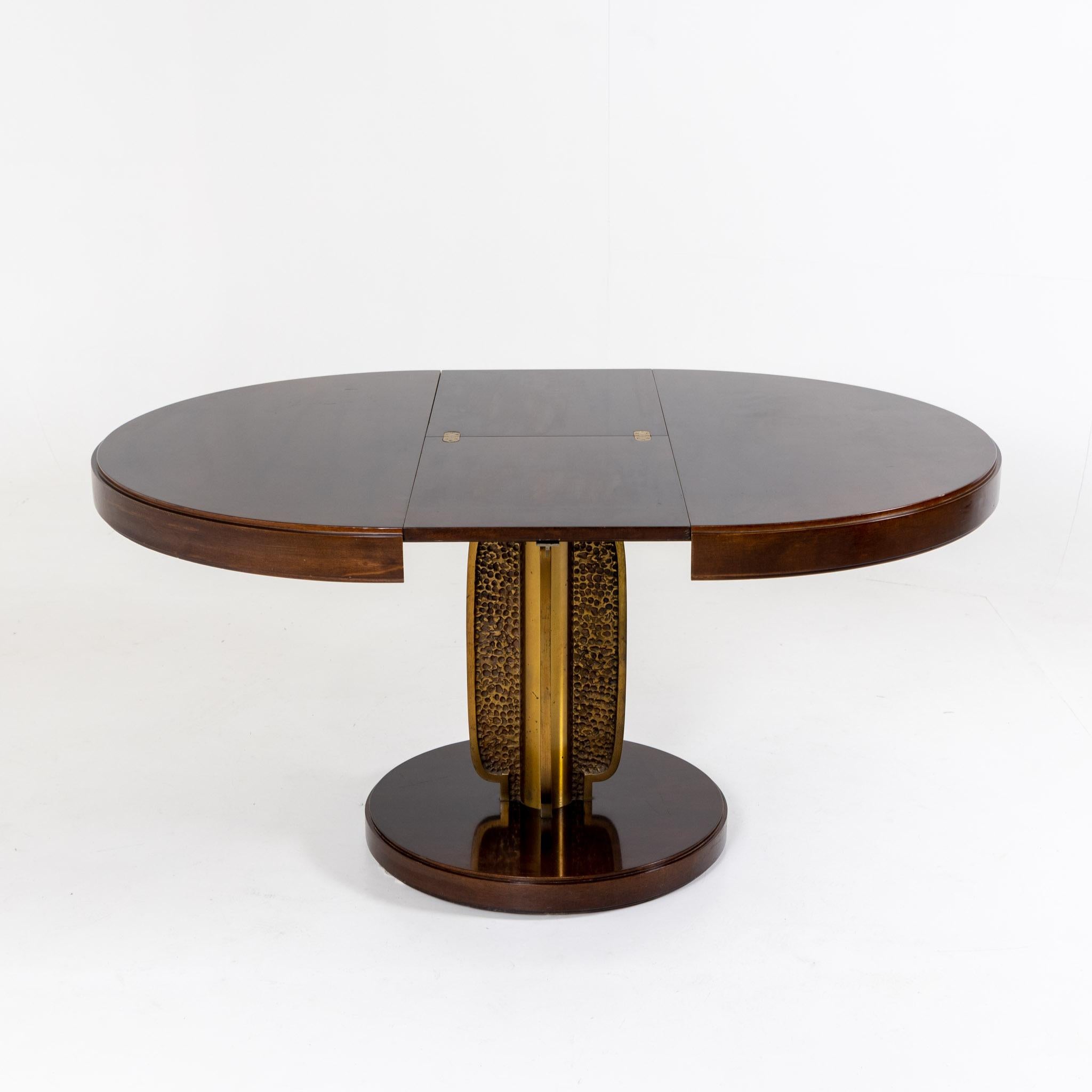 Luciano Frigerio Extension Dining Table Table In Fair Condition In New York, NY