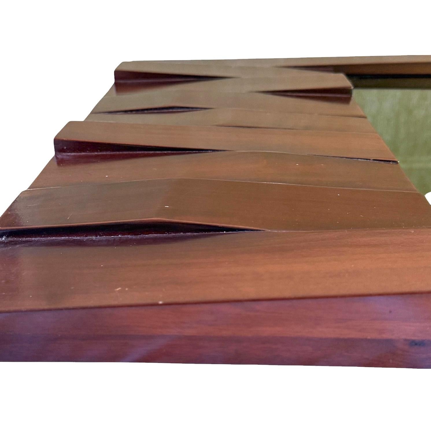Luciano Frigerio, Hollywood Regency mod. miroir en noyer massif baryté, Italie 1970 en vente 6