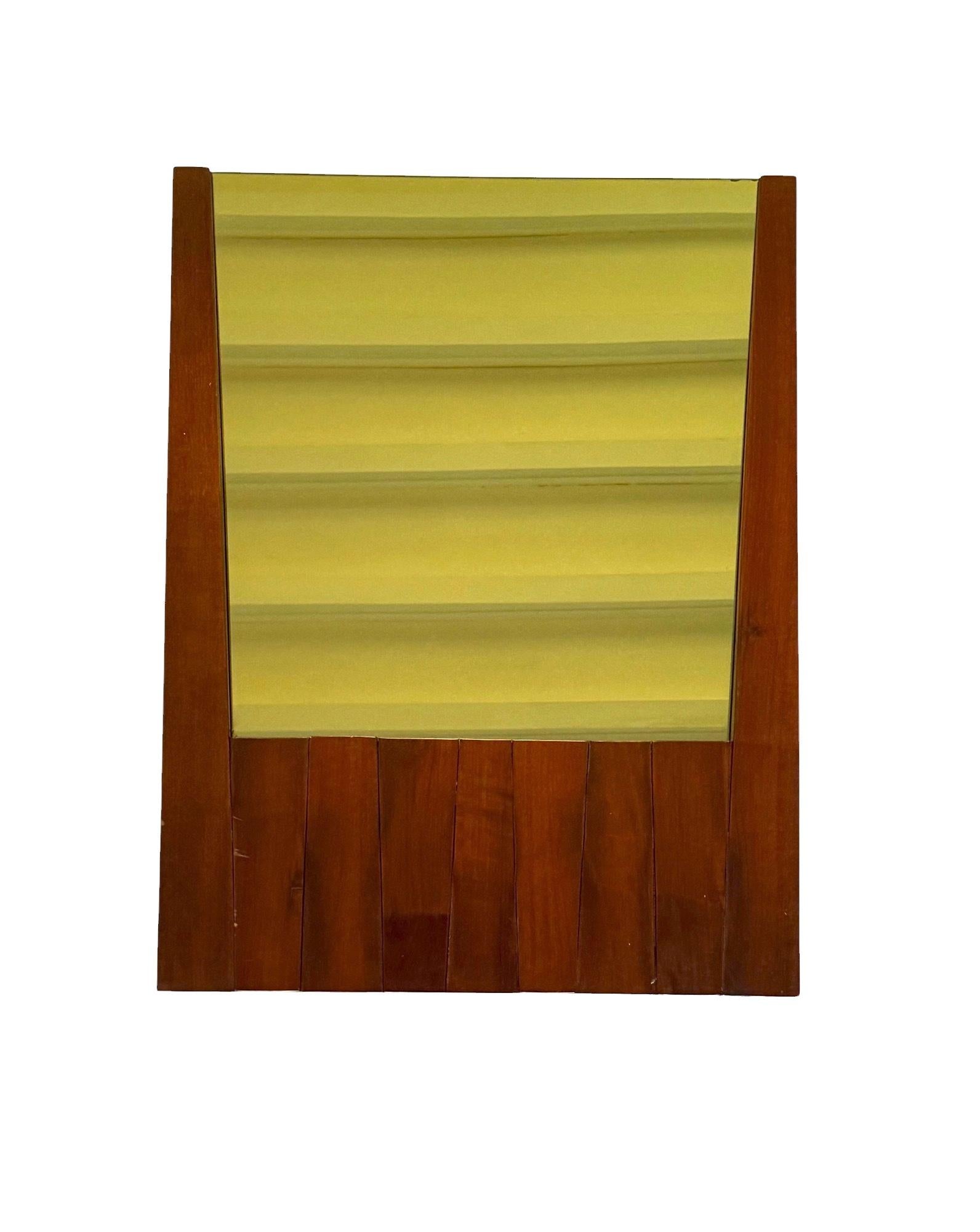 Late 20th Century Luciano Frigerio, Hollywood Regency mod. miroir en noyer massif baryté, Italie 1970 en vente