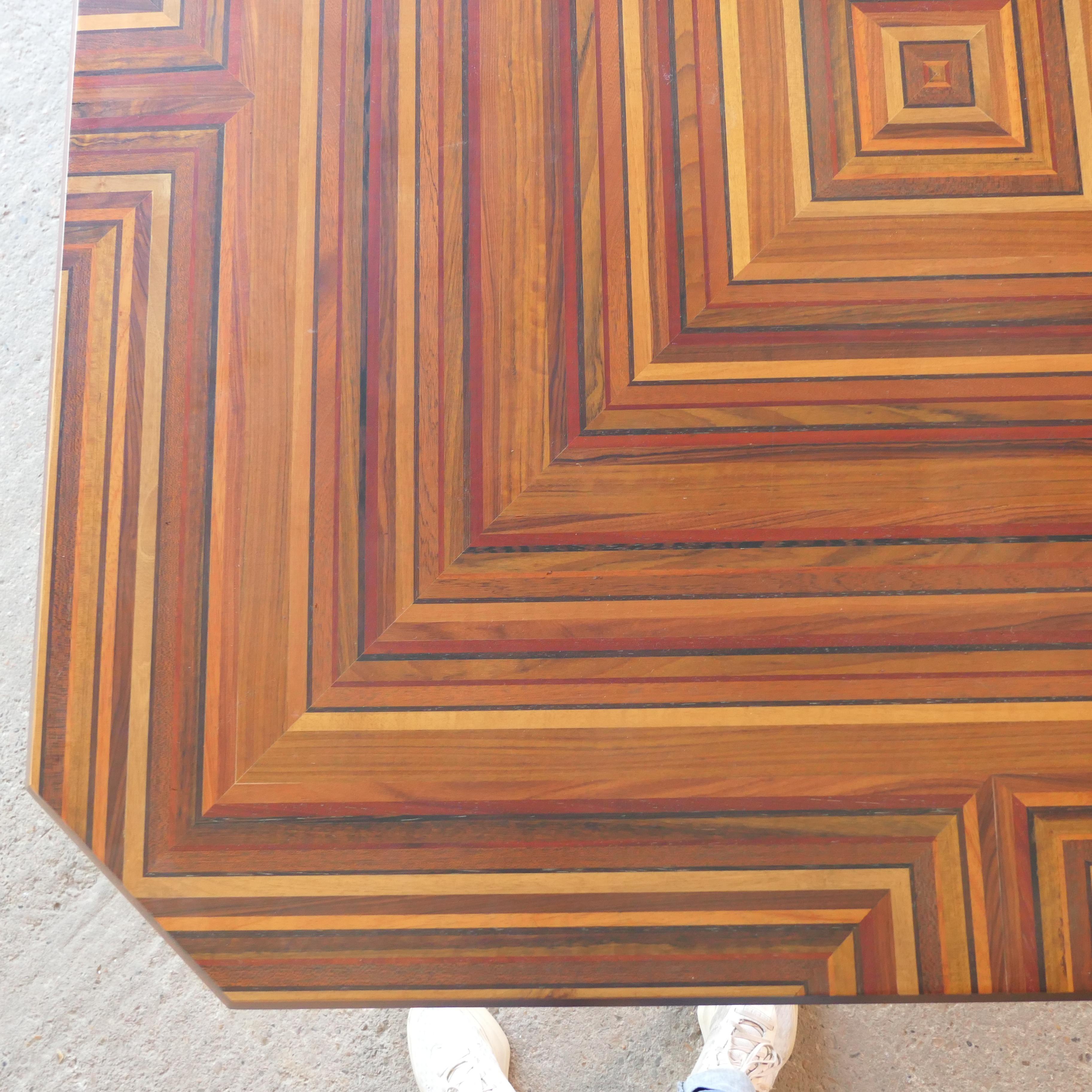 Table de salle à manger en marqueterie Luciano Frigerio en vente 7