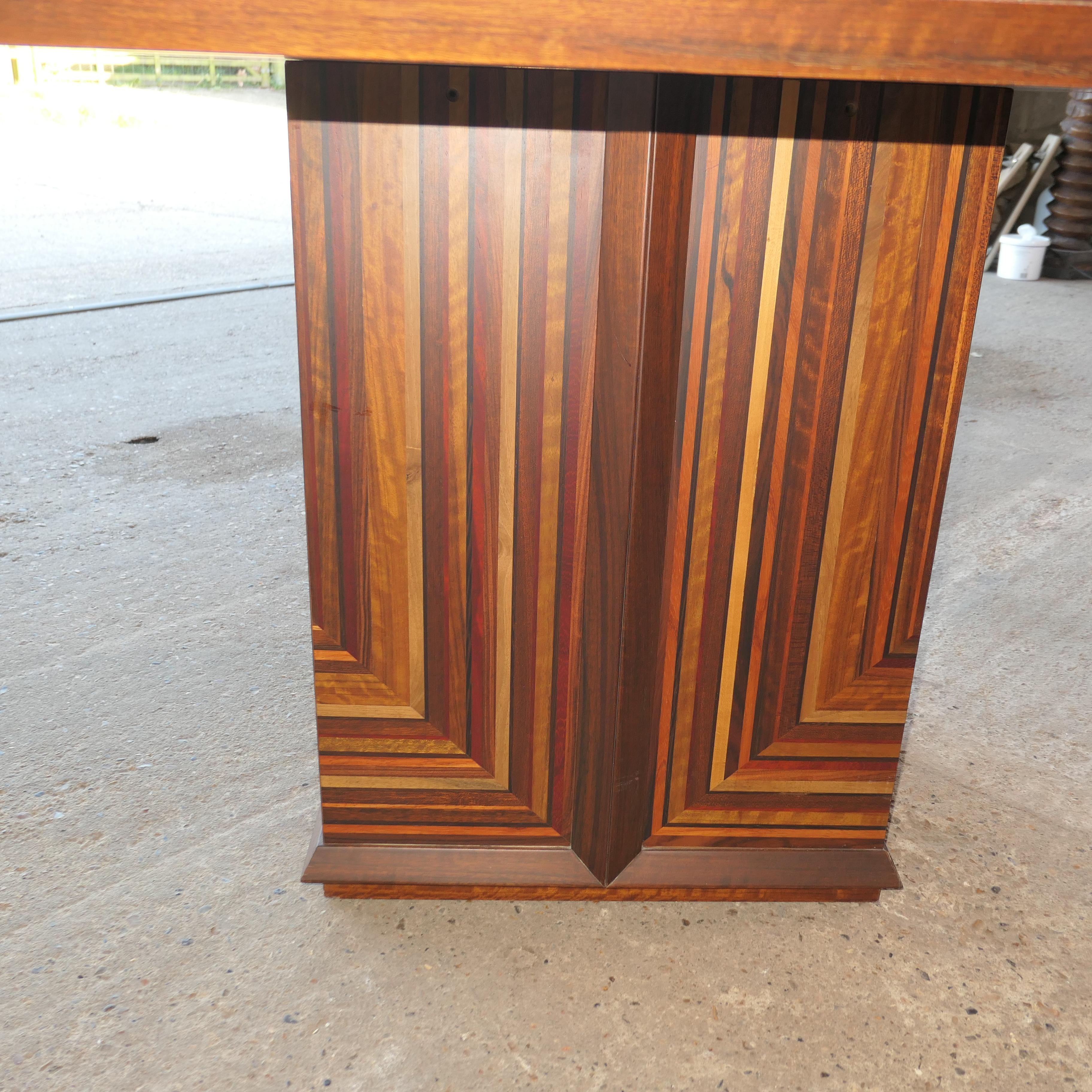 Table de salle à manger en marqueterie Luciano Frigerio en vente 3
